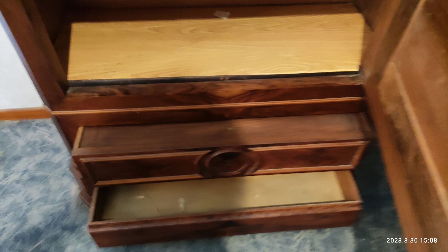 "Standing Man" Cabinet