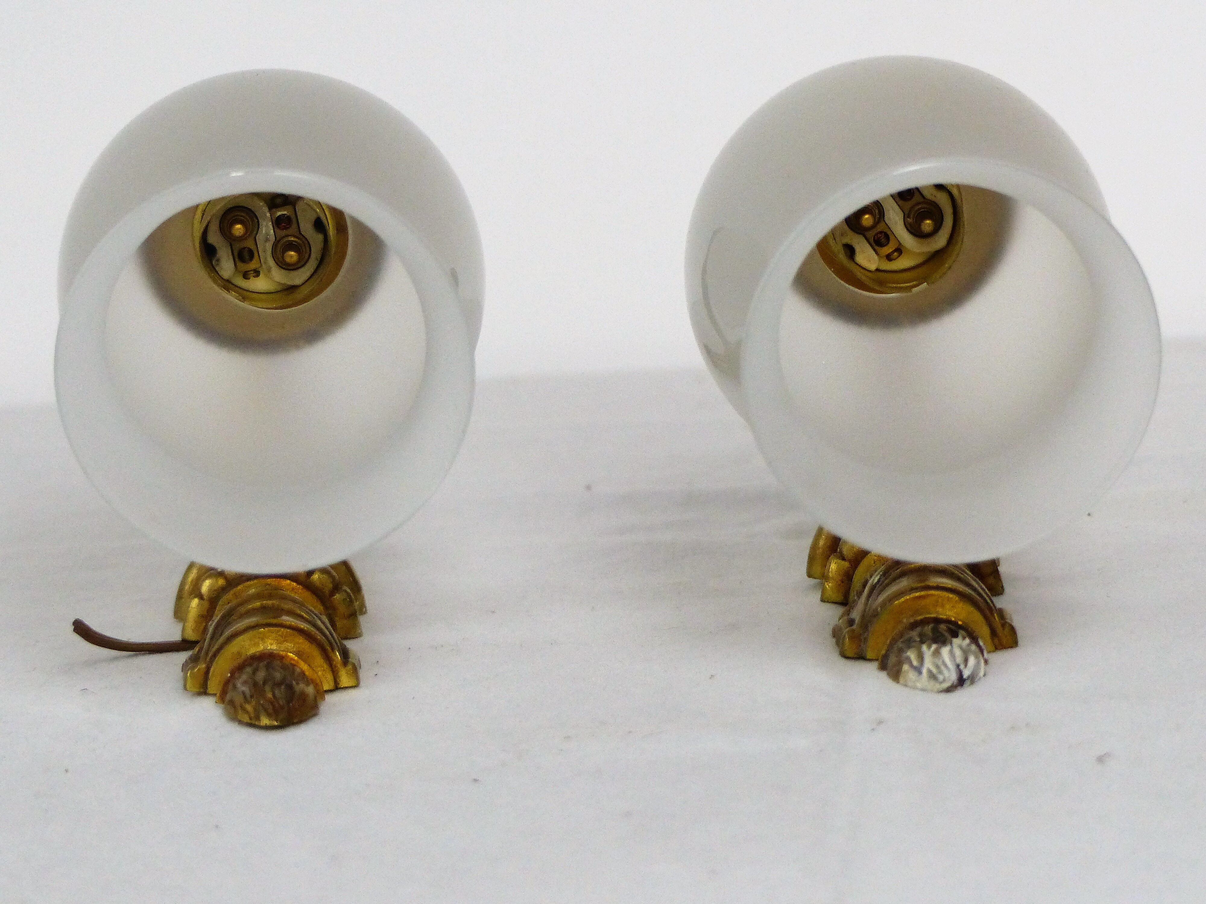 2 classic wall light