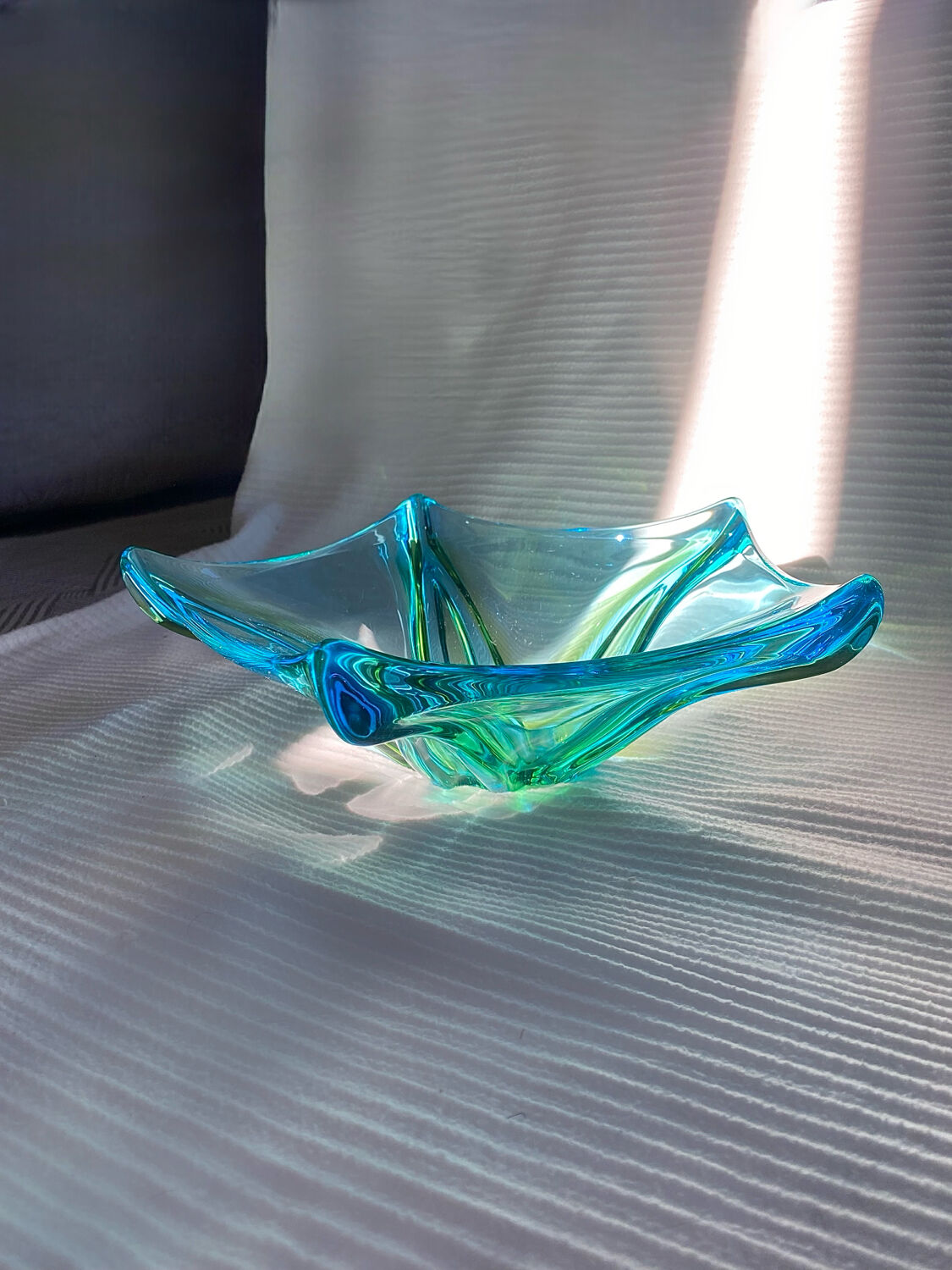 Large vintage blown glass decorative bowl