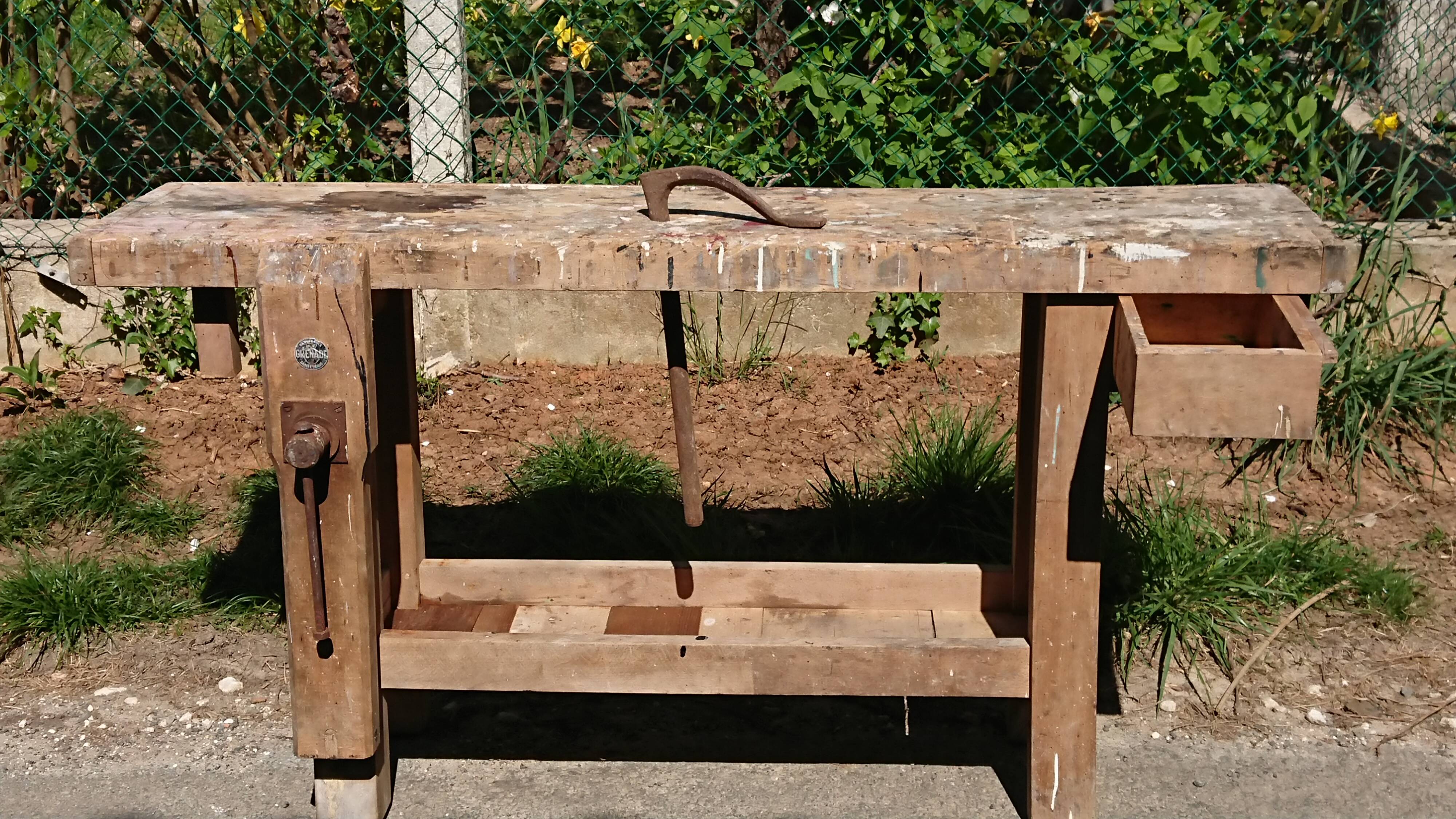 Built in raw wood with its press and valet - GRENAD