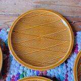 Lot n°2 of 6 Salins barbotine dessert plates
