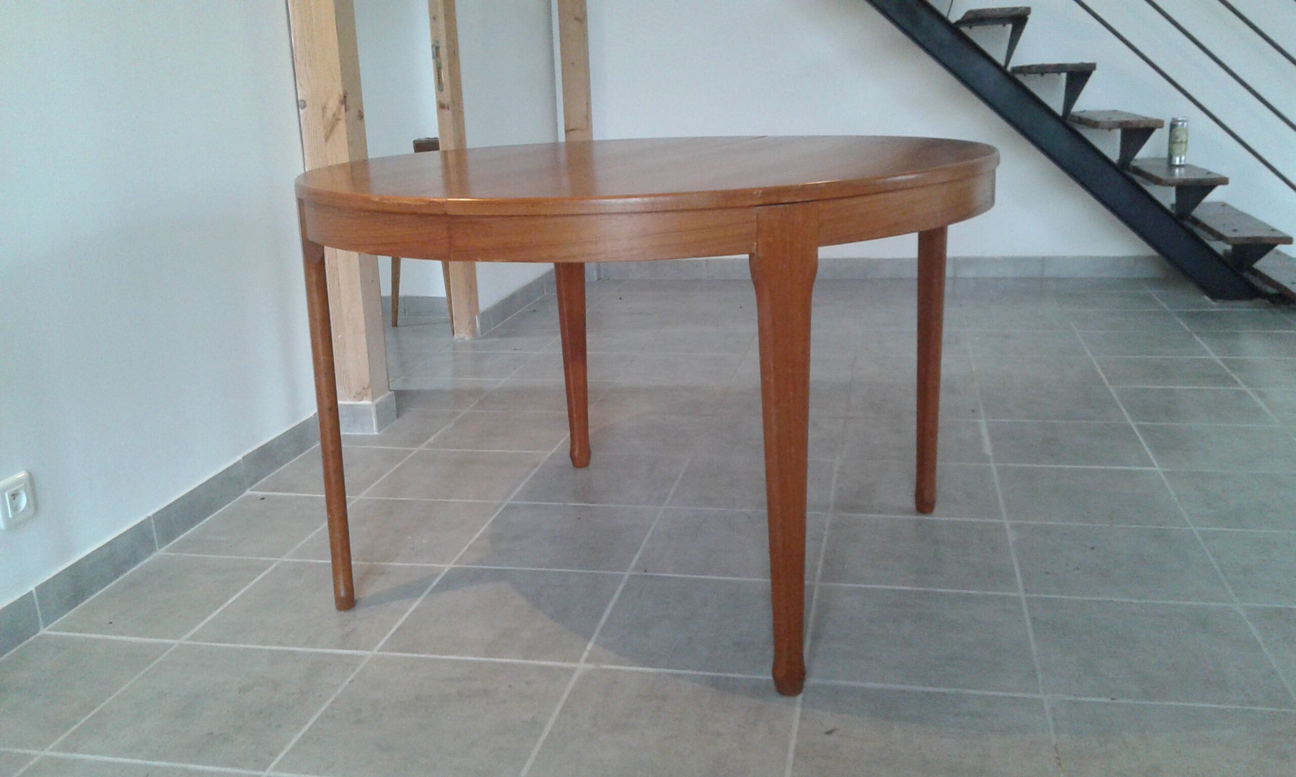 Table extensible en teck
