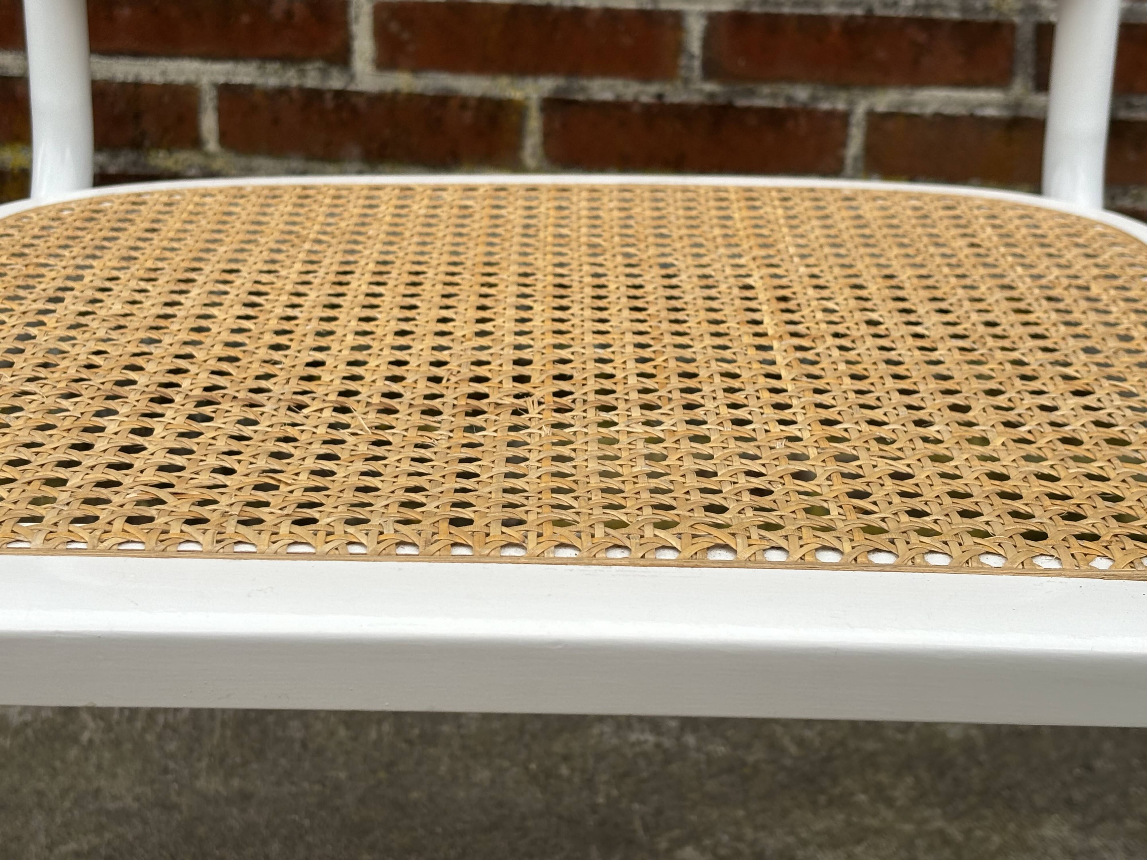 Cesca design chair b32 model in white