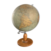 Former world globe Girard Barrère and Thomas vintage