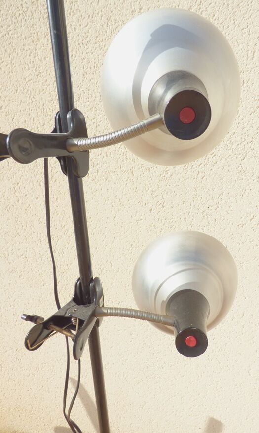 Industrial-style floor lamp with two large adjustable removable spotlights