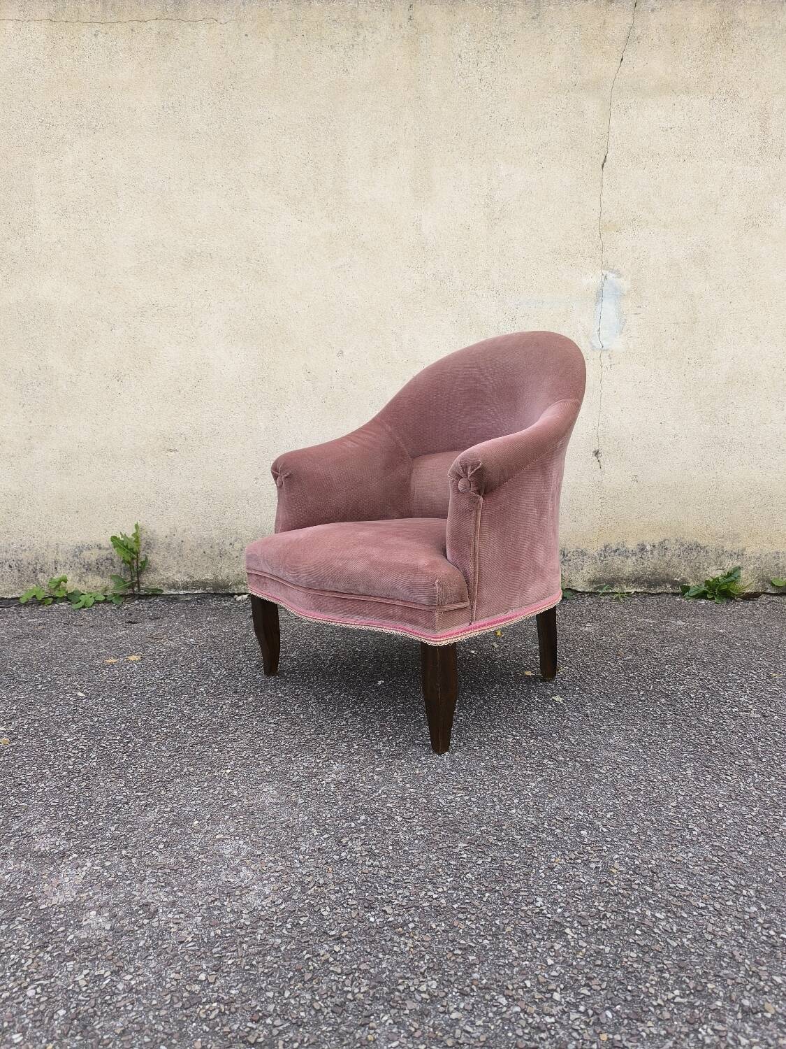 Pink velvet convertible armchair