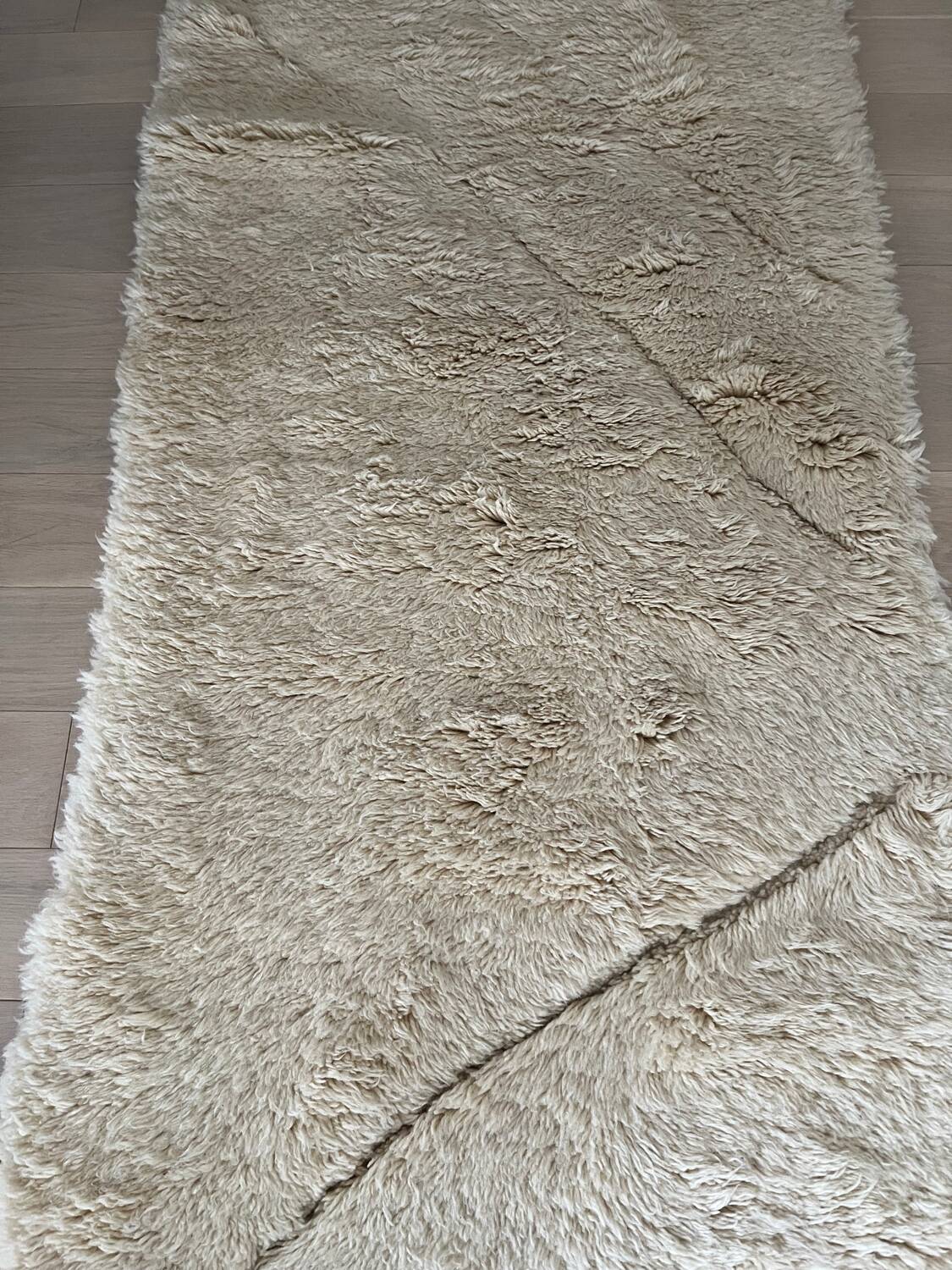 New Mrirt hallway carpet