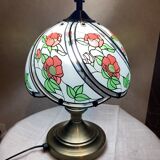 Tiffany style table lamp