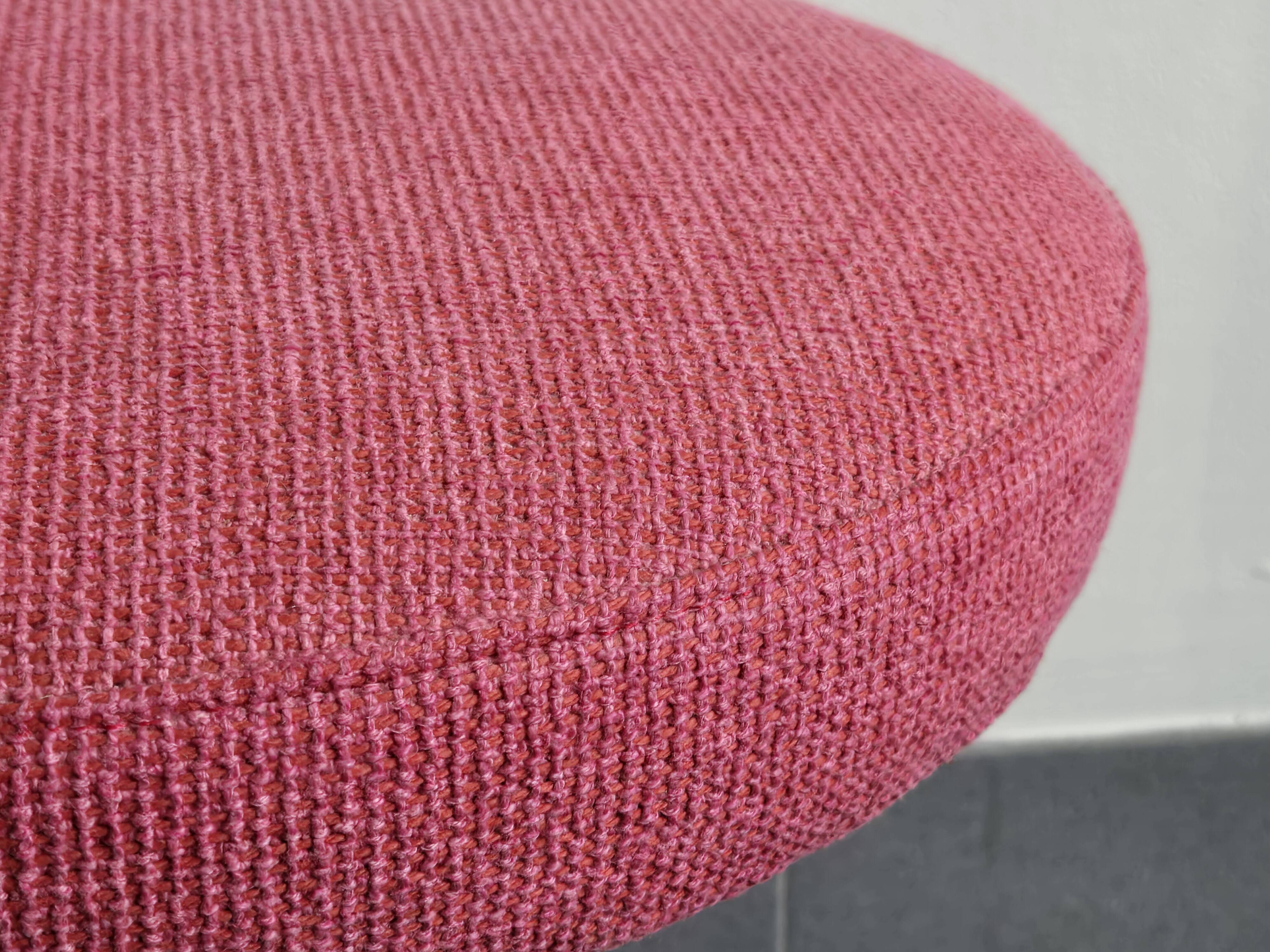 Knoll International Eero Saarinen stool 1970