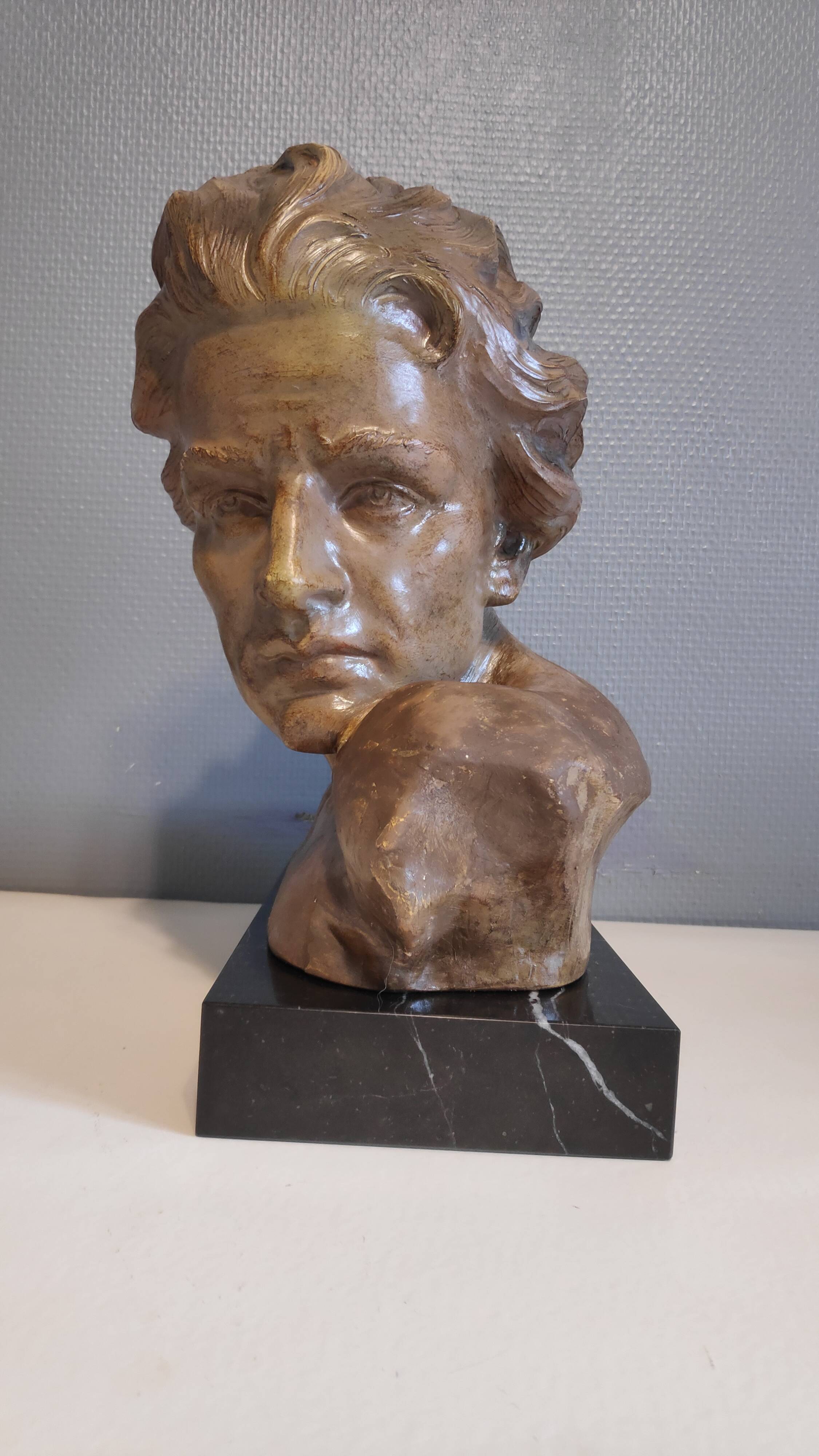 Bust of Mermoz in plaster by Giuseppe Carli (1915-1987)