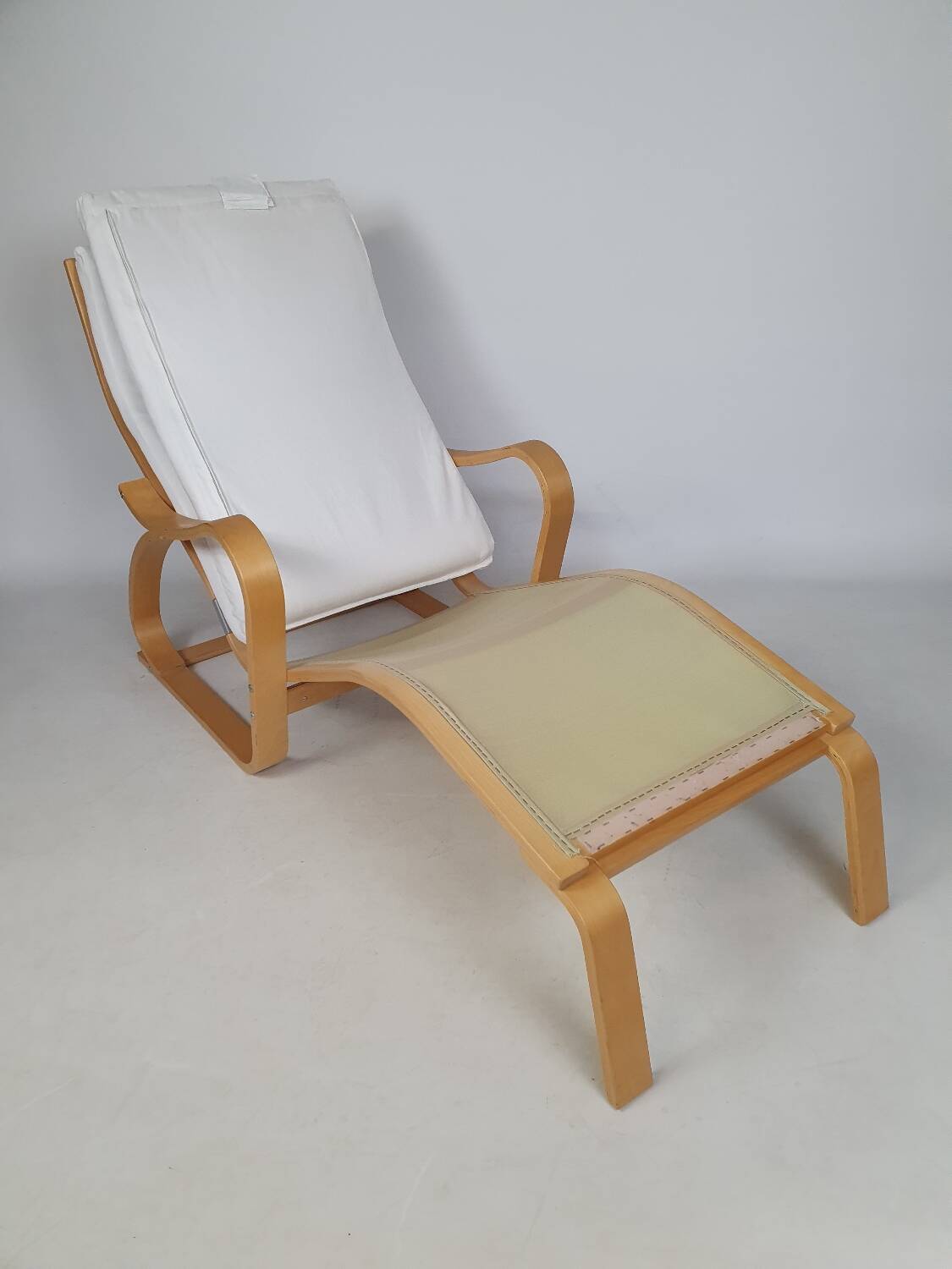 Fauteuil Paong de Noboru Nakamura pour Ikea, 1990