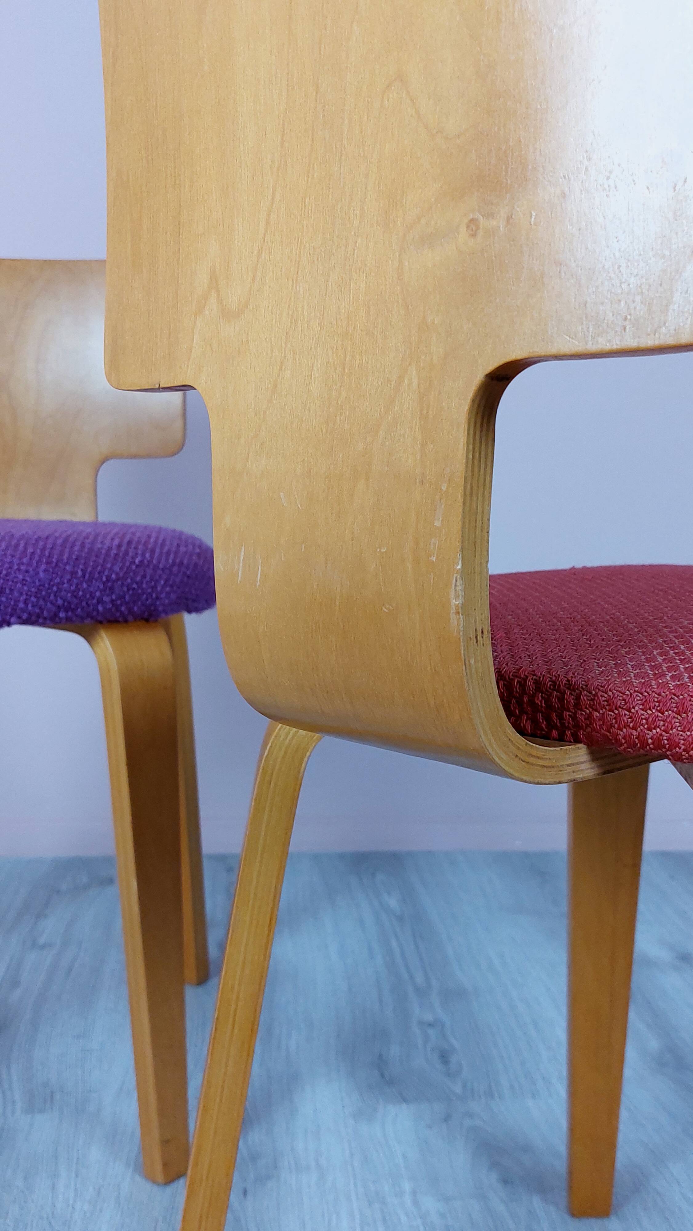 Ensemble de 2 chaises en contreplaqué par Cor Alons années 1950.