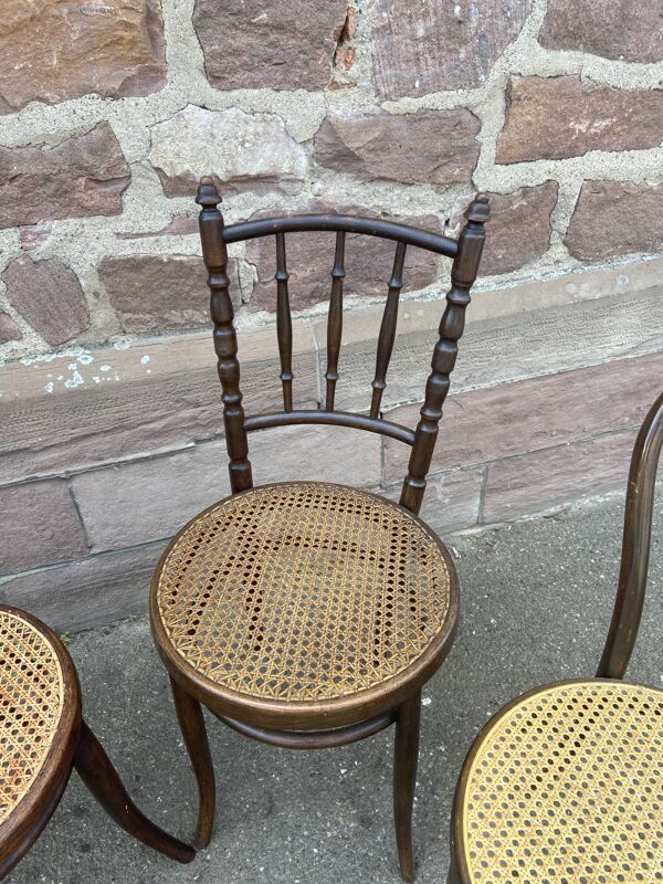 Lot de 4 chaises bistrot dépareillé bois courbé