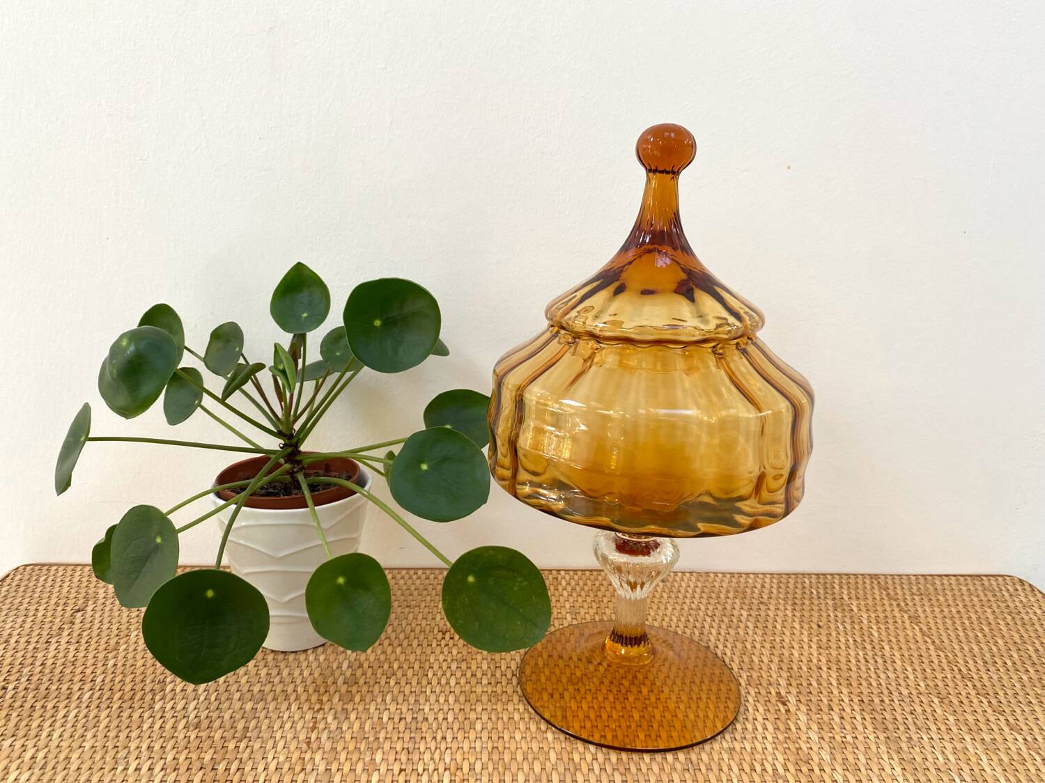 Amber glass dragée dish from Empoli, Italy - 1960s