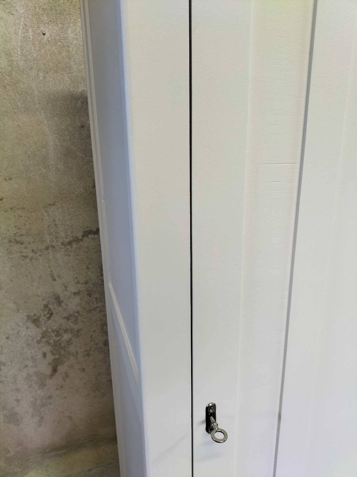 Penderie vintage en bois