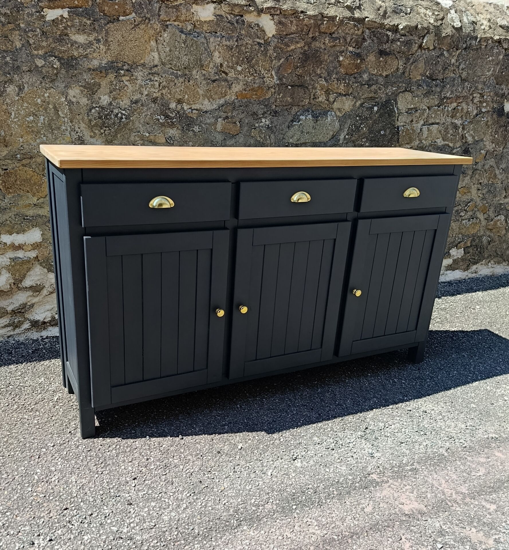 Buffet with 3 drawers and 3 doors