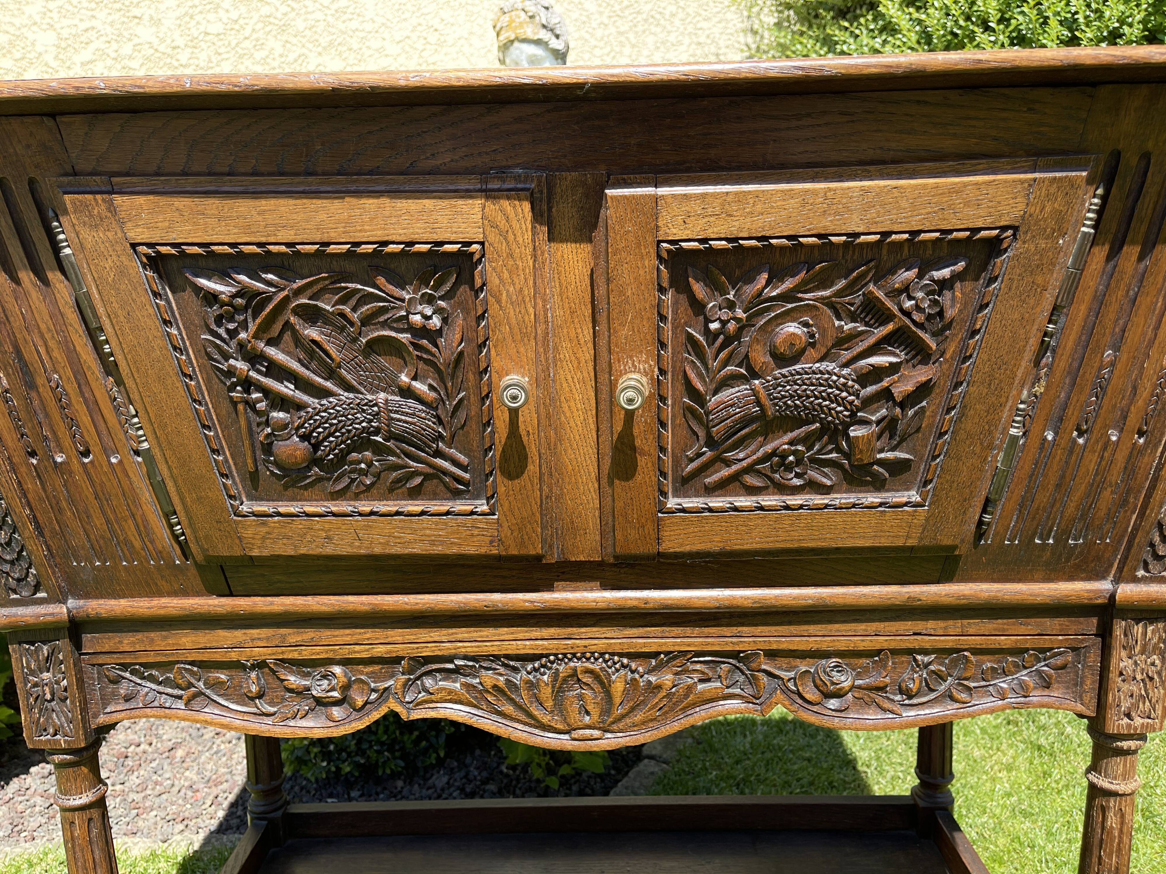 Provençal oak kneading