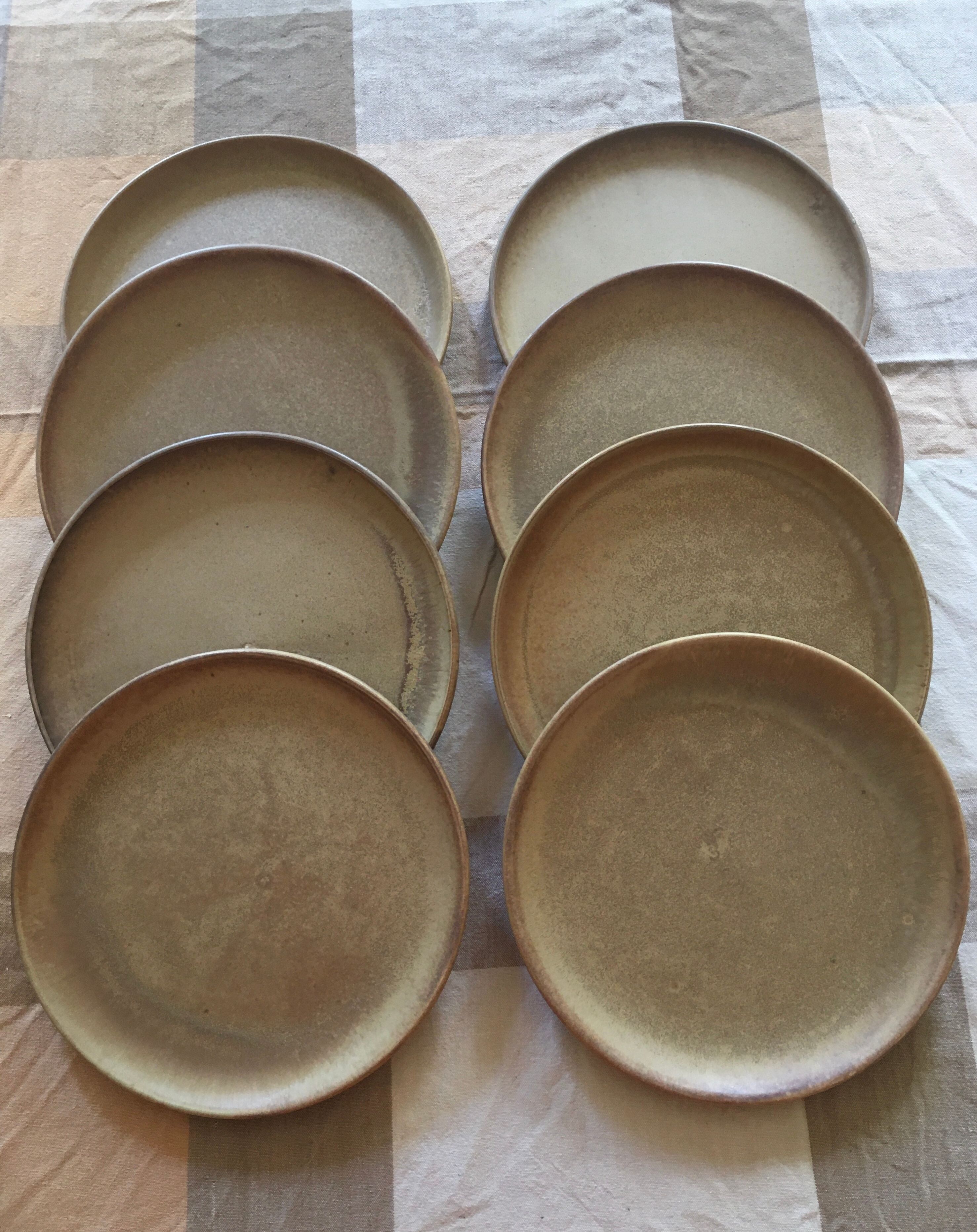 Lot of 8 flat sandstone plates