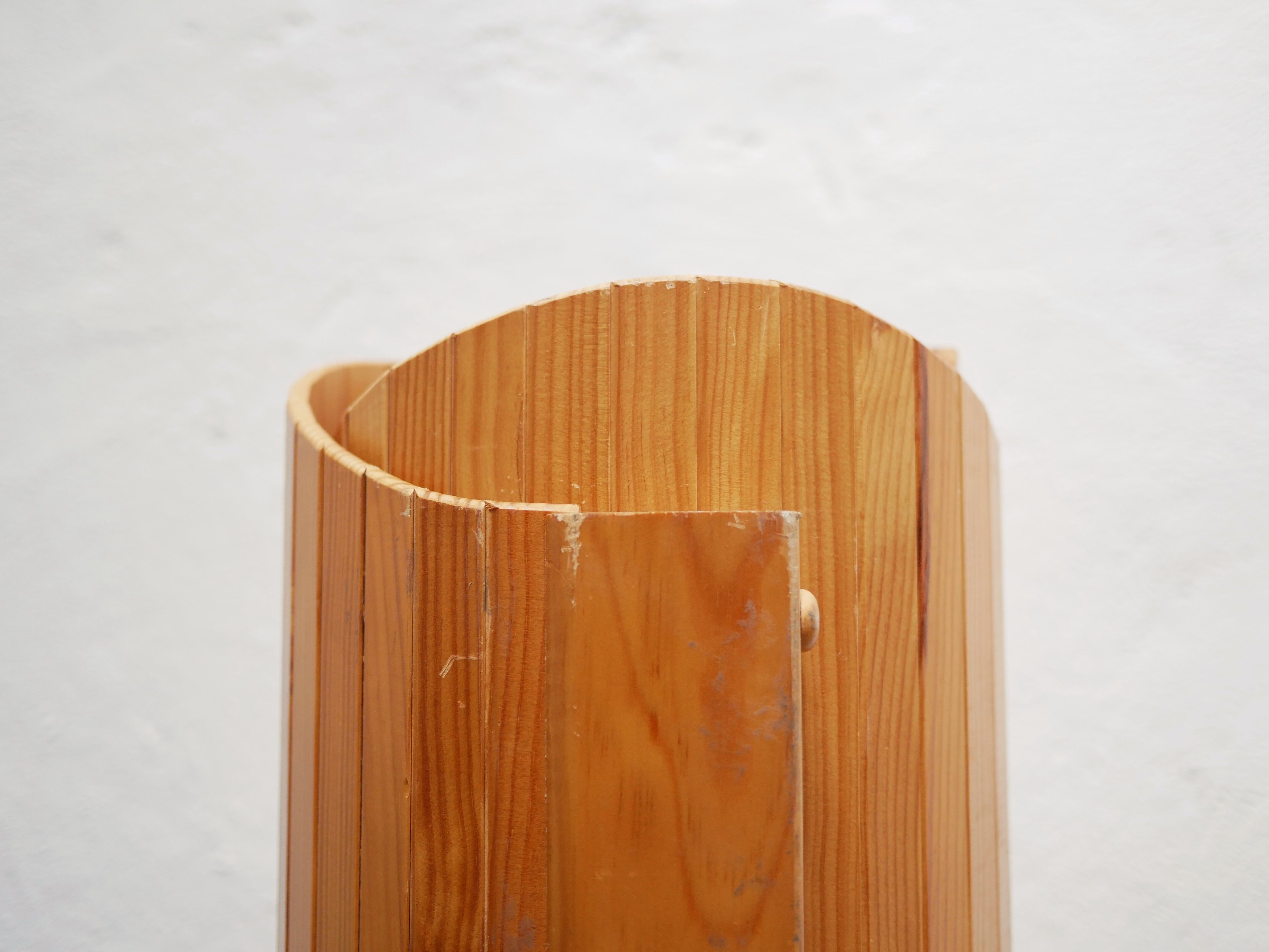 Vintage wooden screen published by Habitat