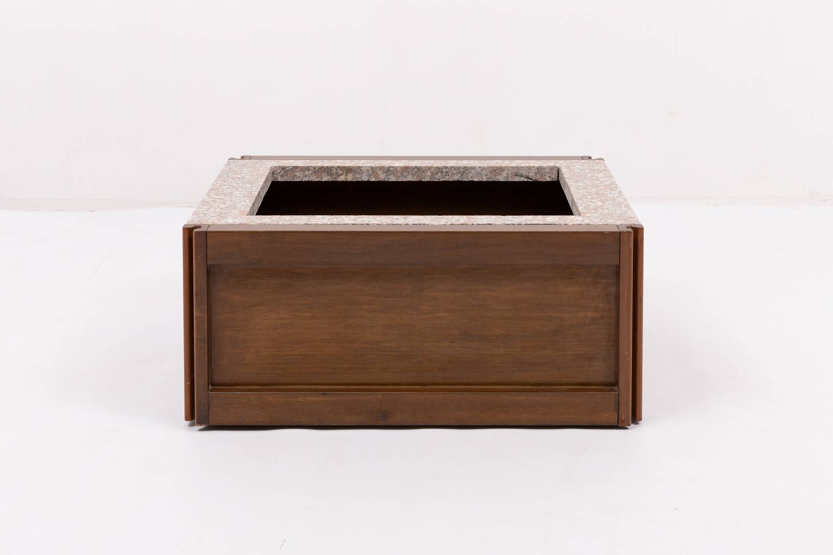 Table basse d'Angelo Mangiarotti pour Molteni, Italie 1960