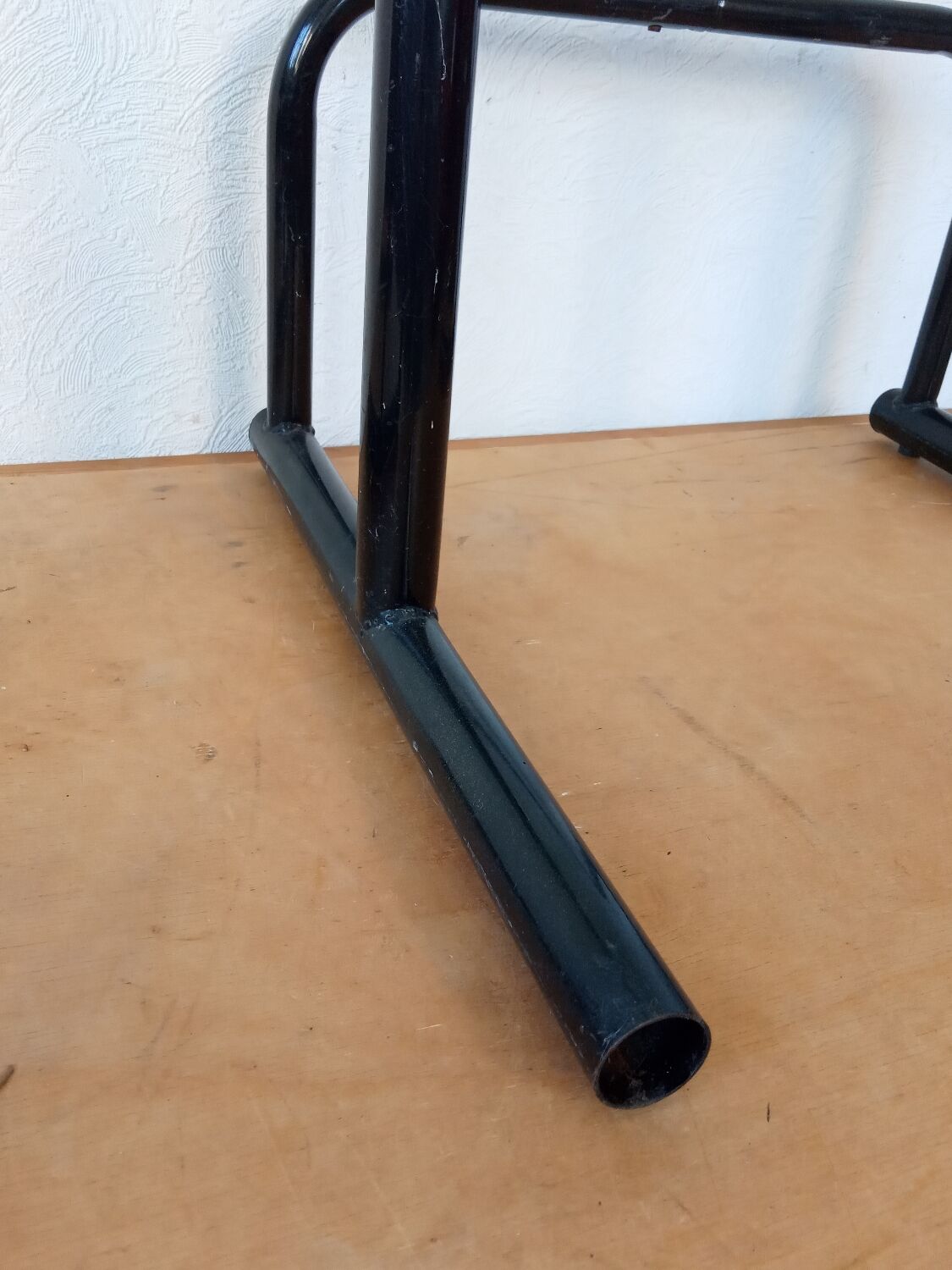 Pair of post-modern bar stools, Amisco, 1980s