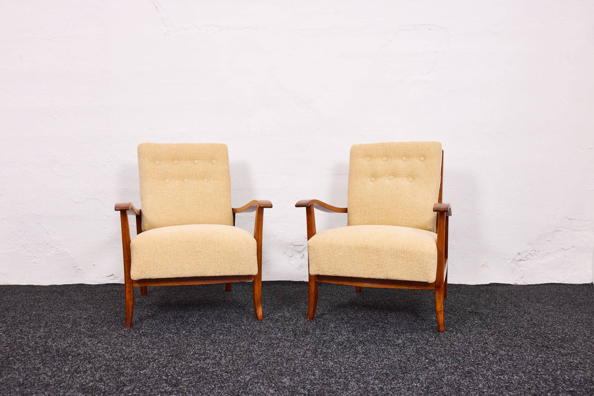 Mid-century armchairs – Attributed to Károly Nagy, Hungary, 1940s
