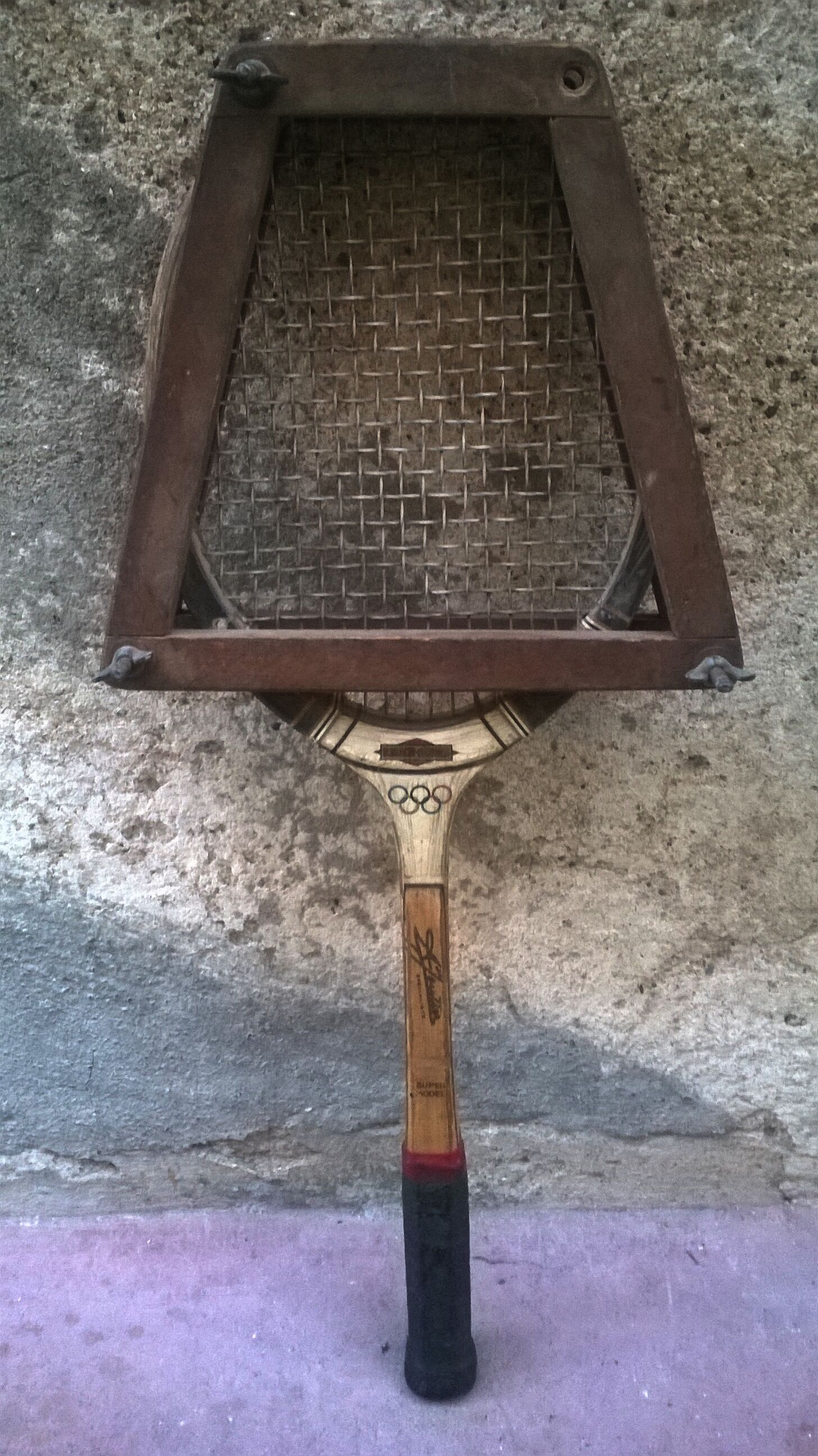 Raquette de tennis vintage
