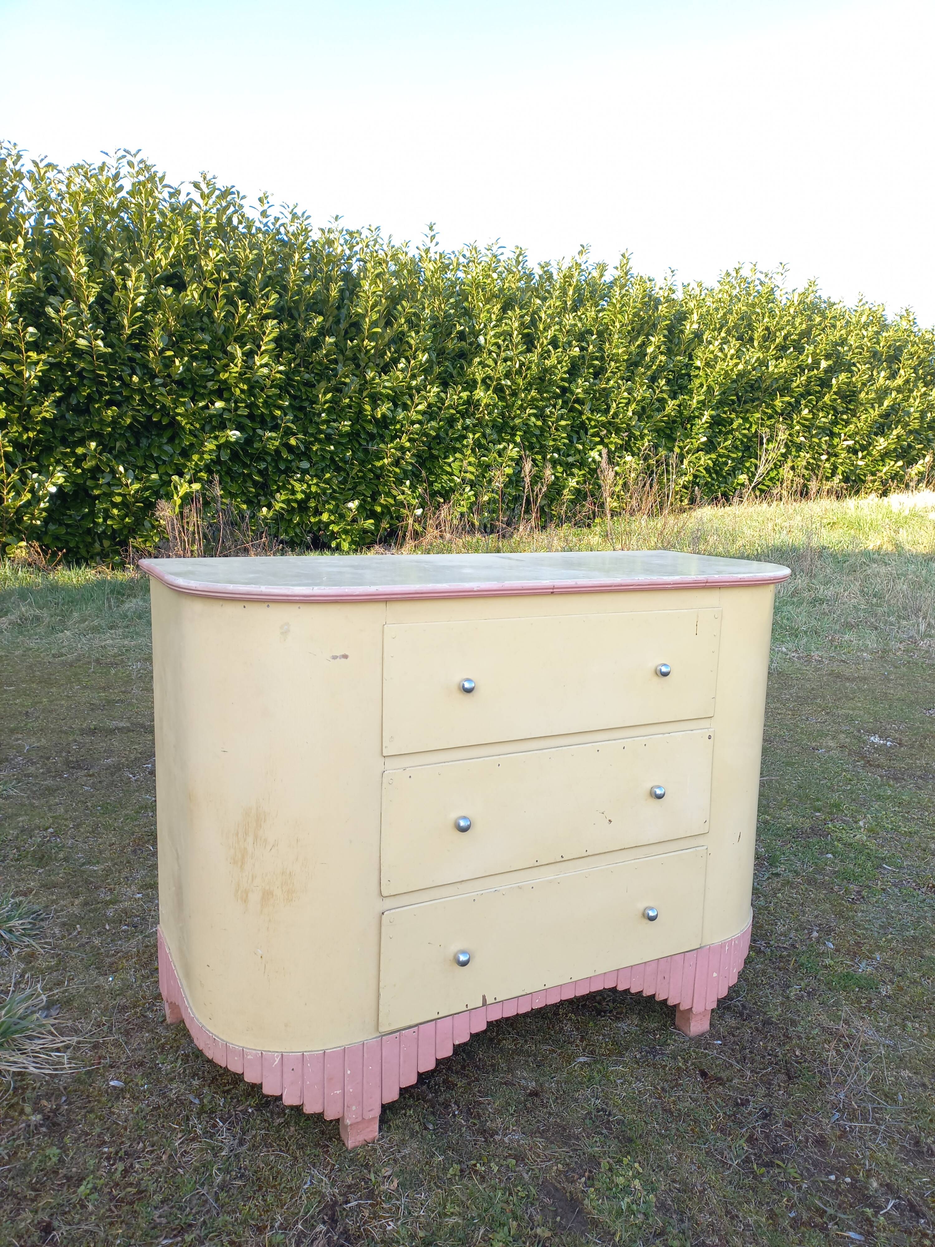 Art Deco curved chest of drawers in lacquered wood