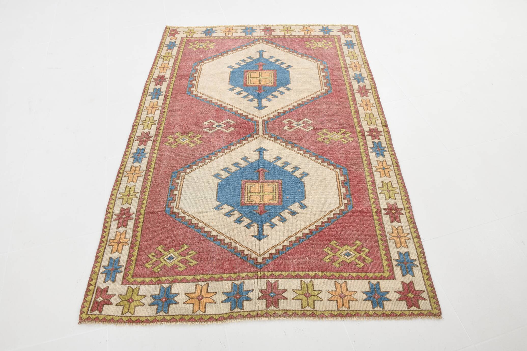 4x6 Burgundy & Blue Oriental Vintage Rug, 132x190Cm