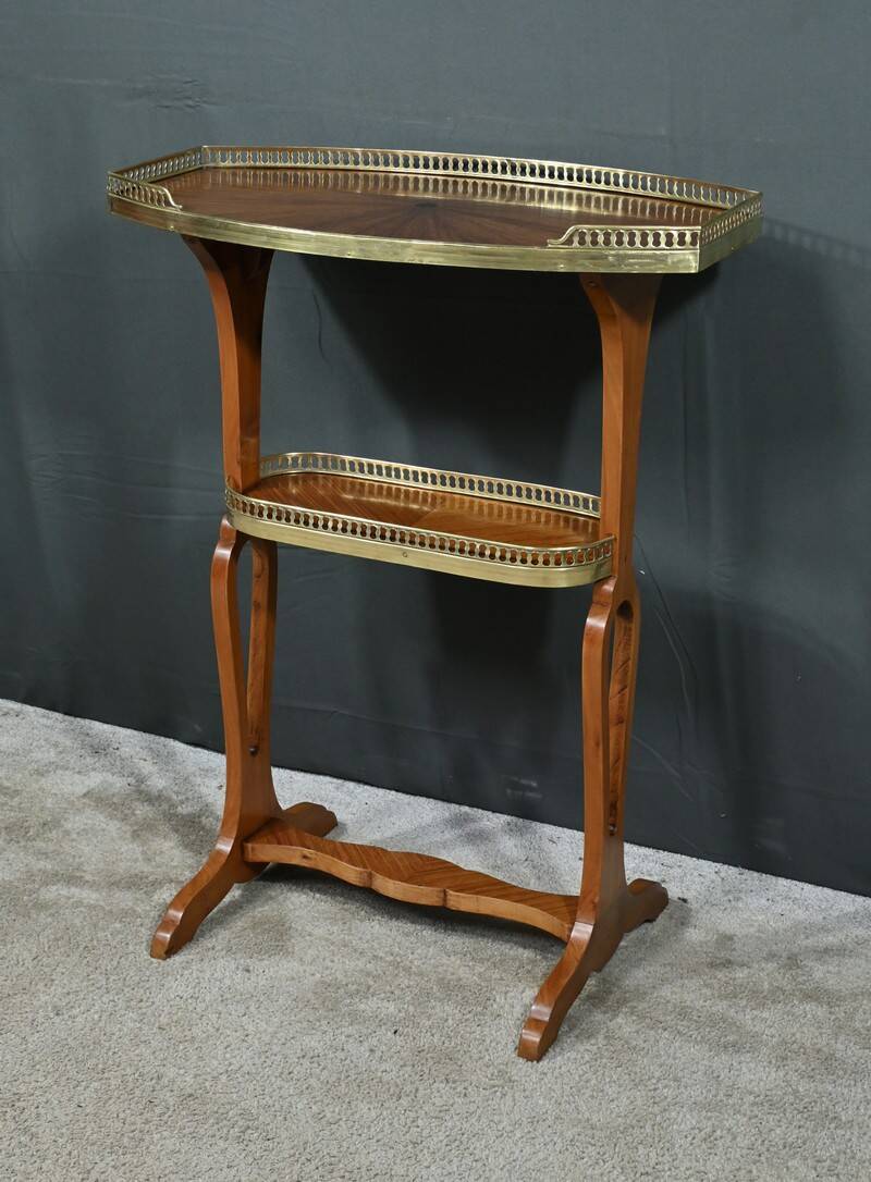 Louis XVI style mahogany veneer coffee table – Late 19th century