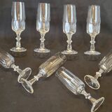 8 flûtes champagne en cristal taillé côtes plates