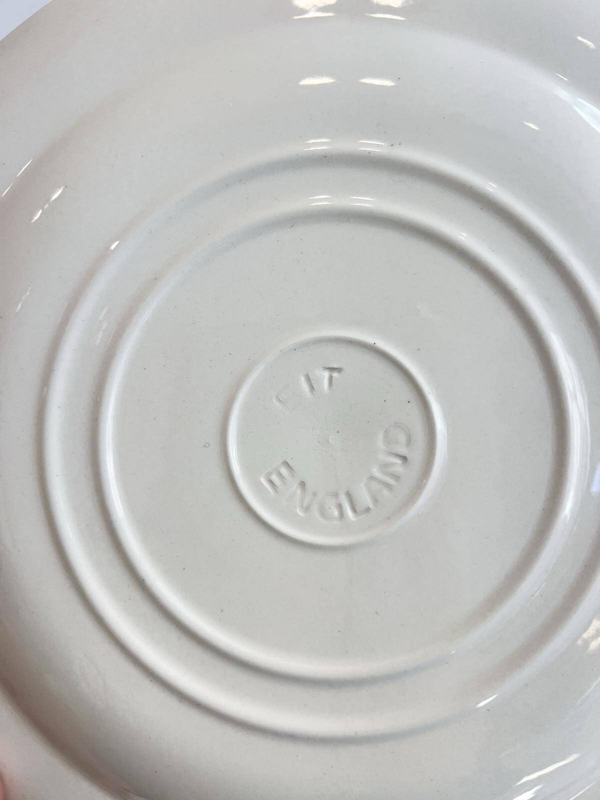 3 English dinner plates