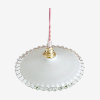 White opaline suspension