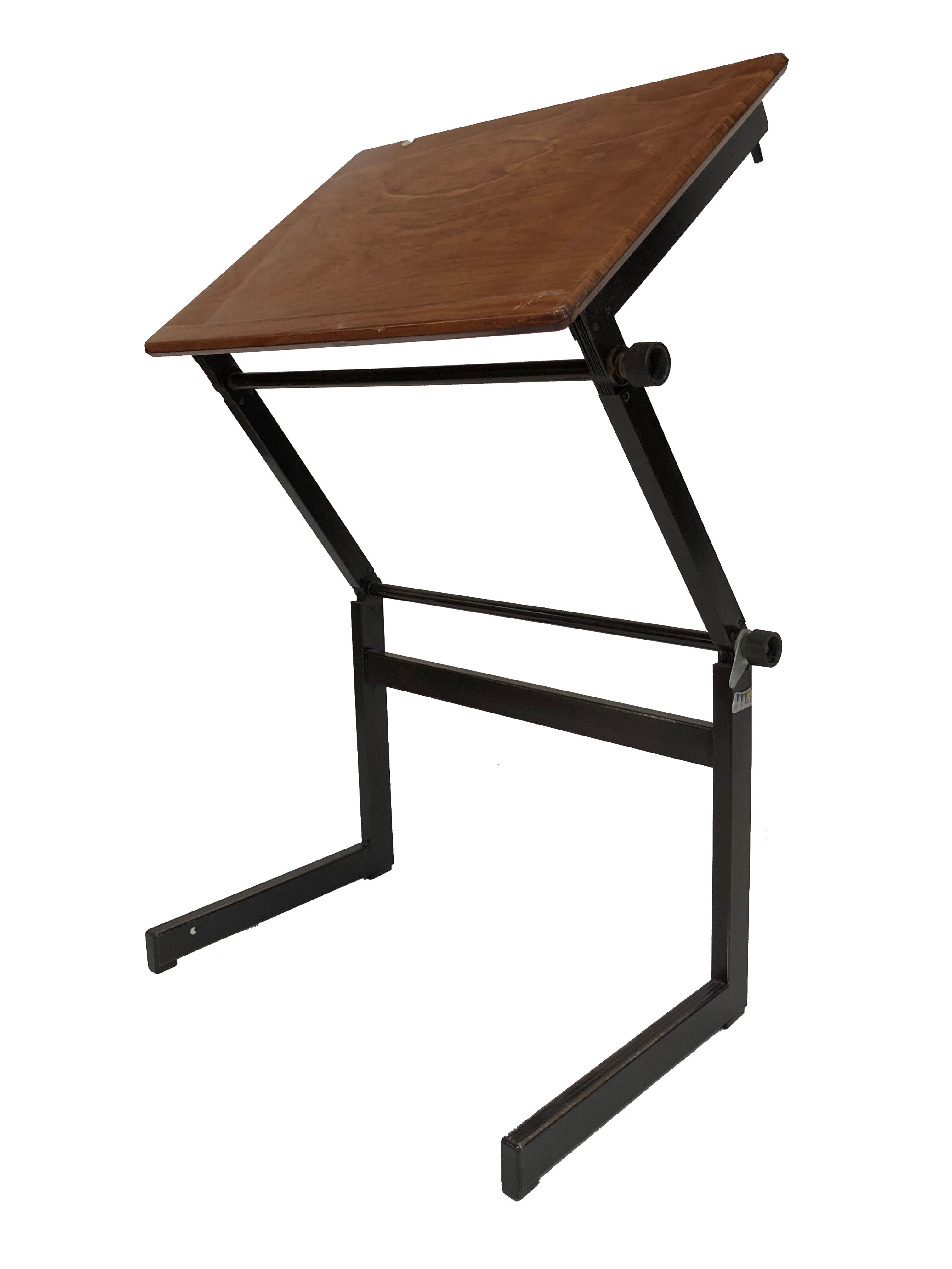 Bureau industriel des années 70 Pays-Bas Marko Galvanitas avec sa chaise