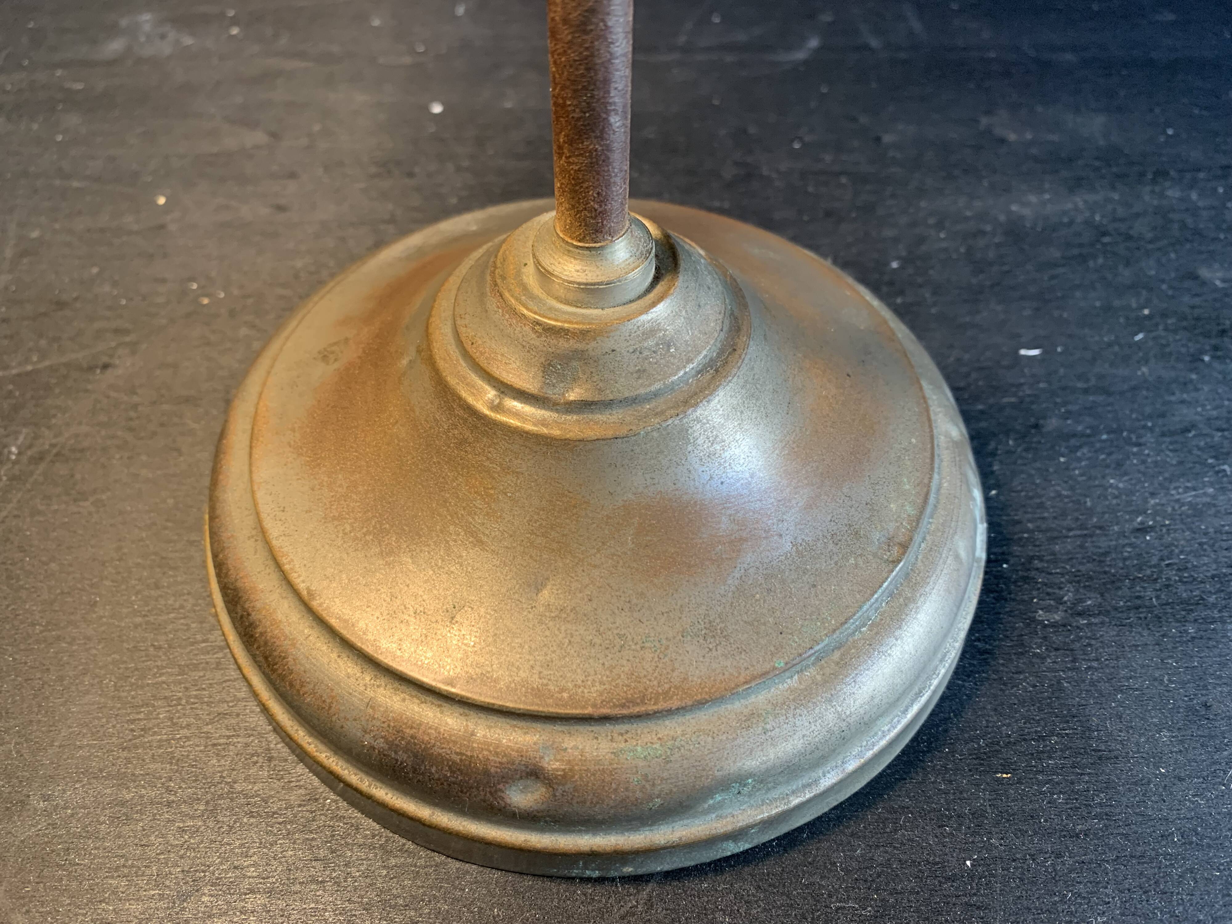 Workshop lamp, up and down, and green metal shade, 1930