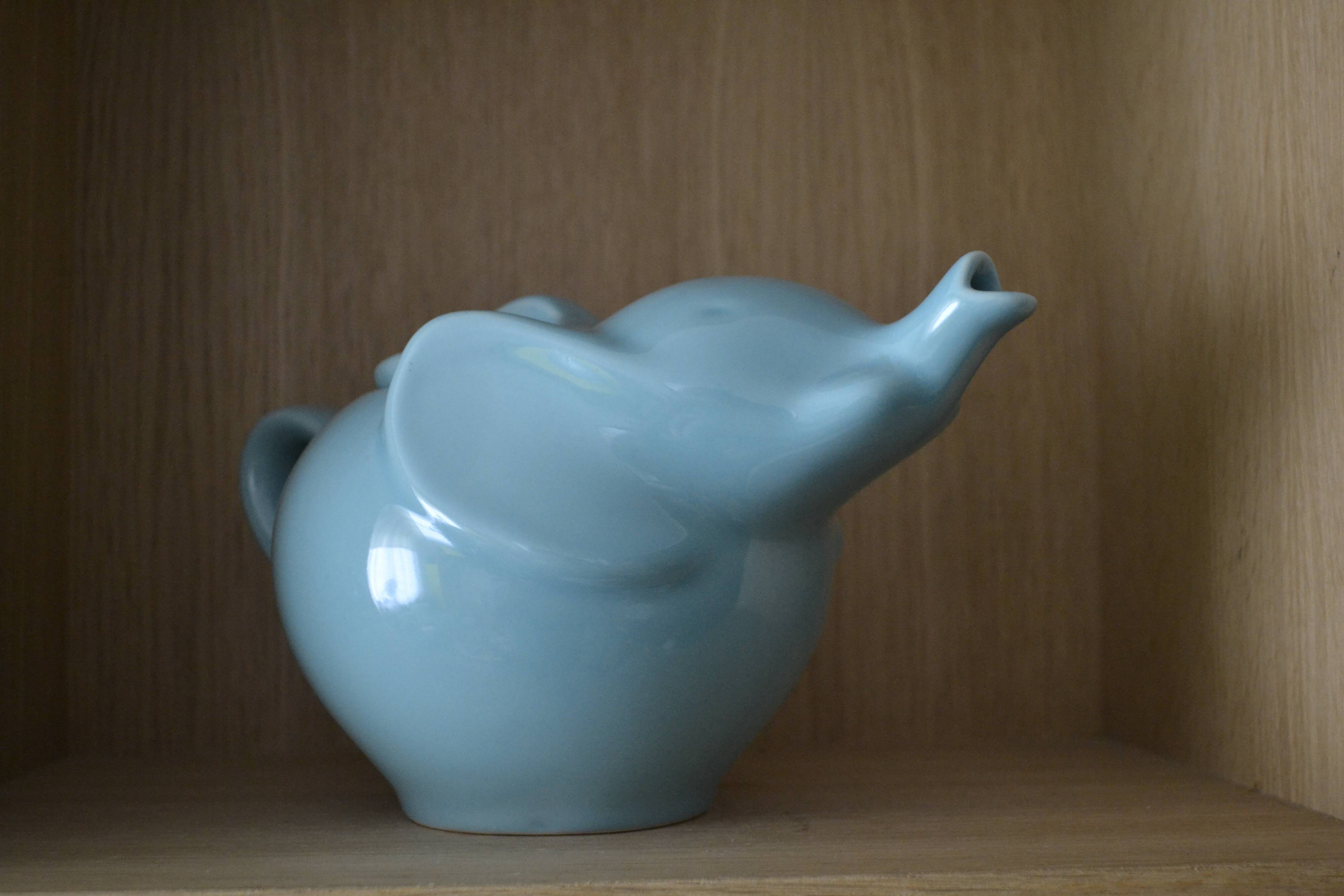 Elephant turquoise blue teapot (large model)