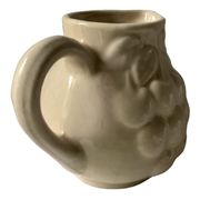 Pot à lait ou carafe barbotine
