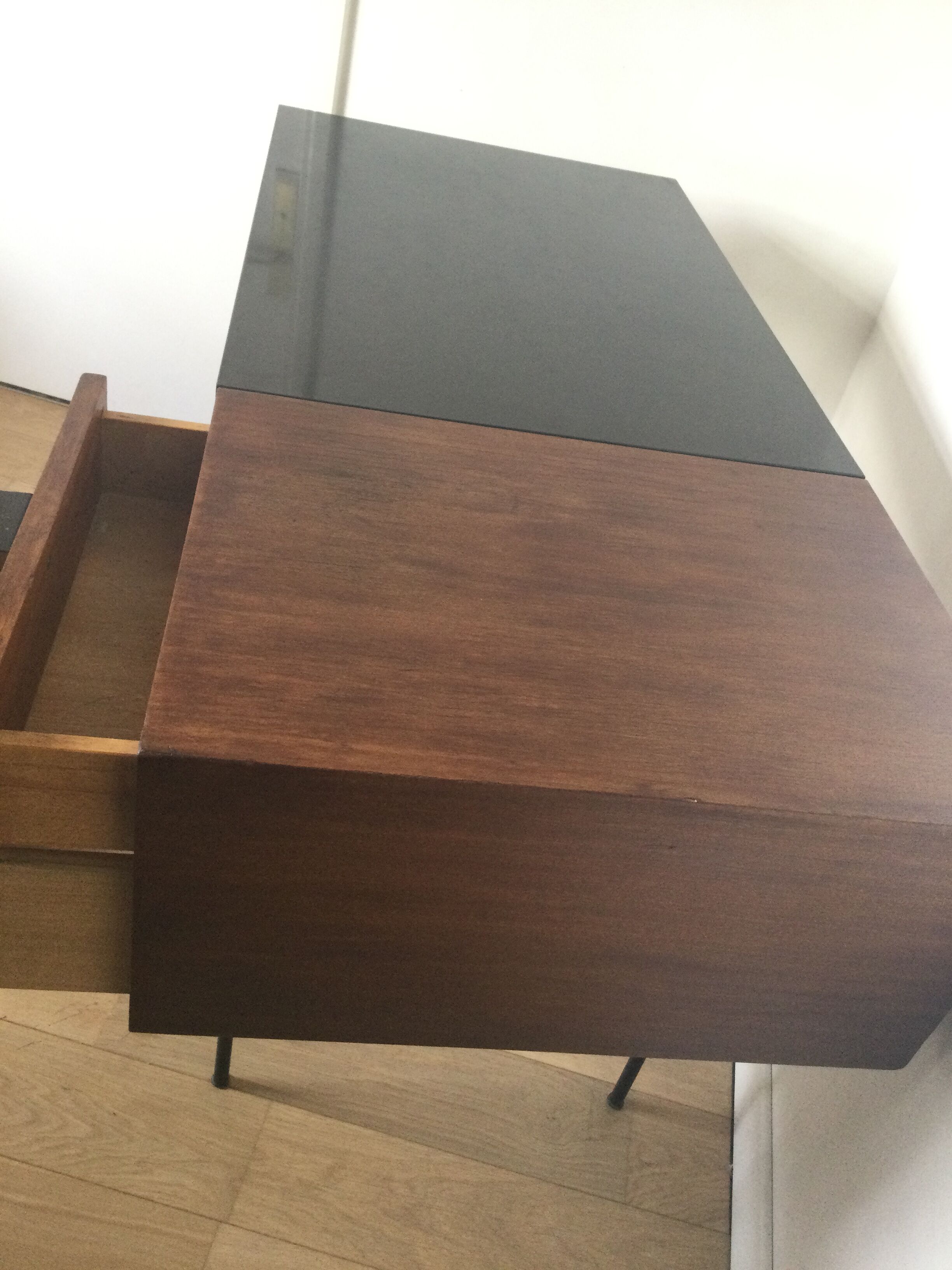 Bureau Pierre Paulin CM141