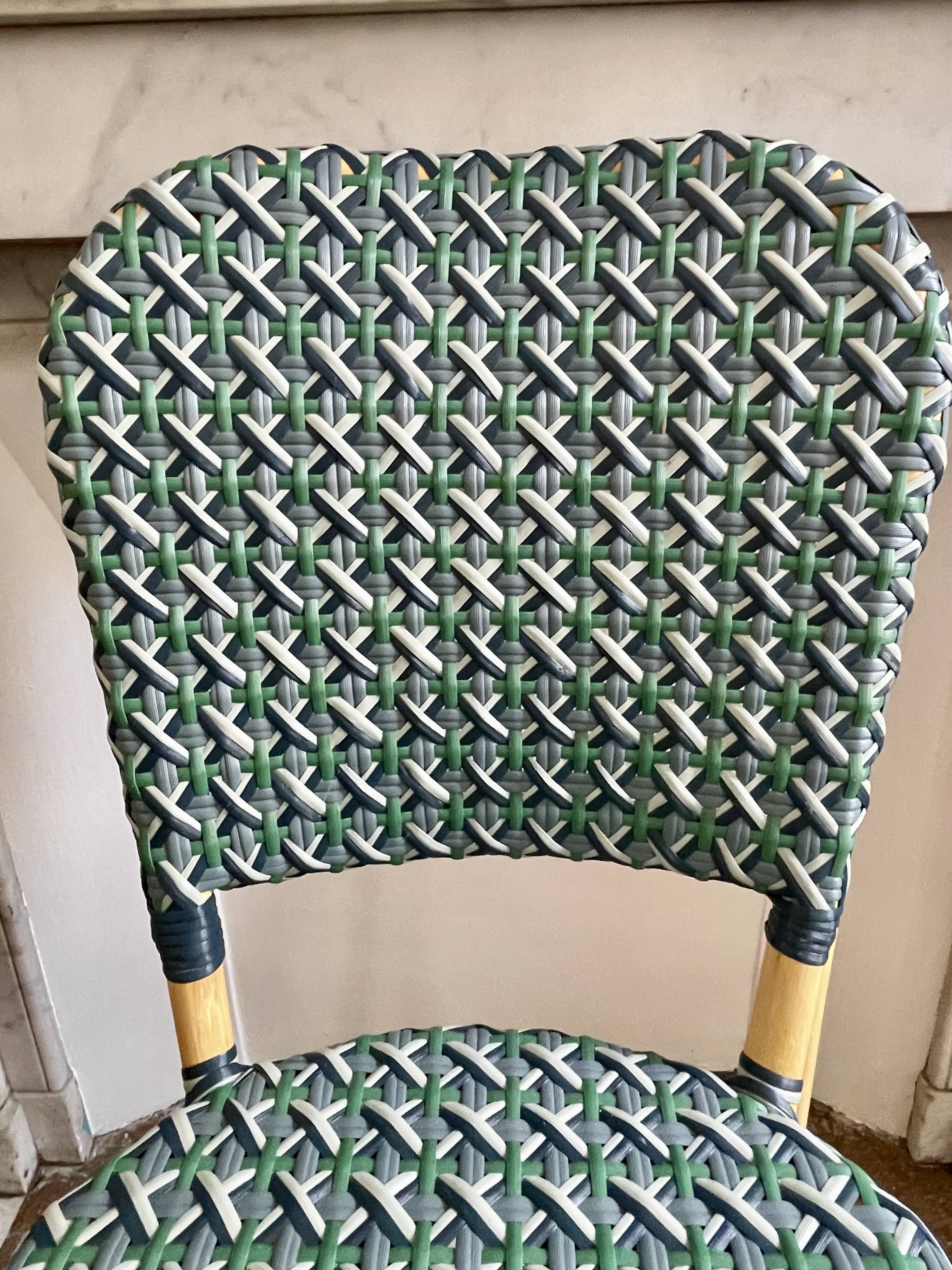 Paire de chaises bistrot neuves