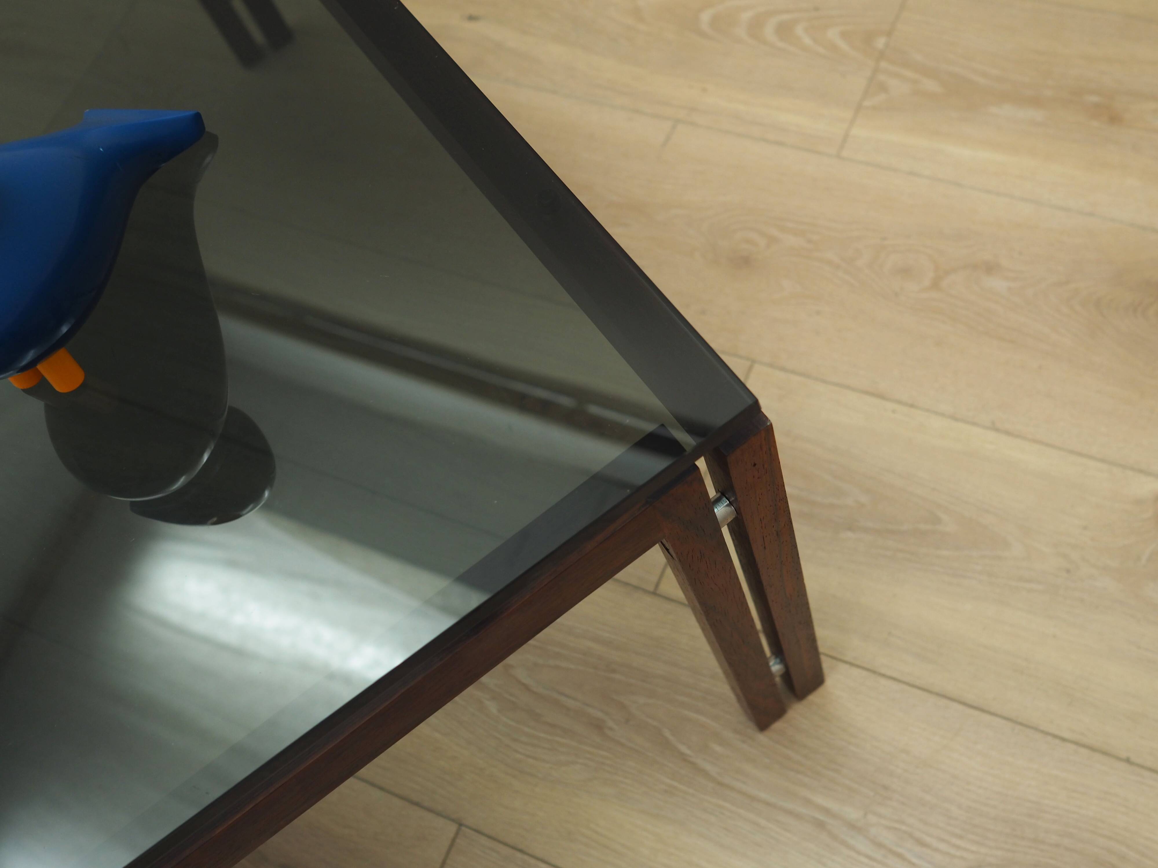 Table basse en palissandre, design danois, années 1970, production : Danemark