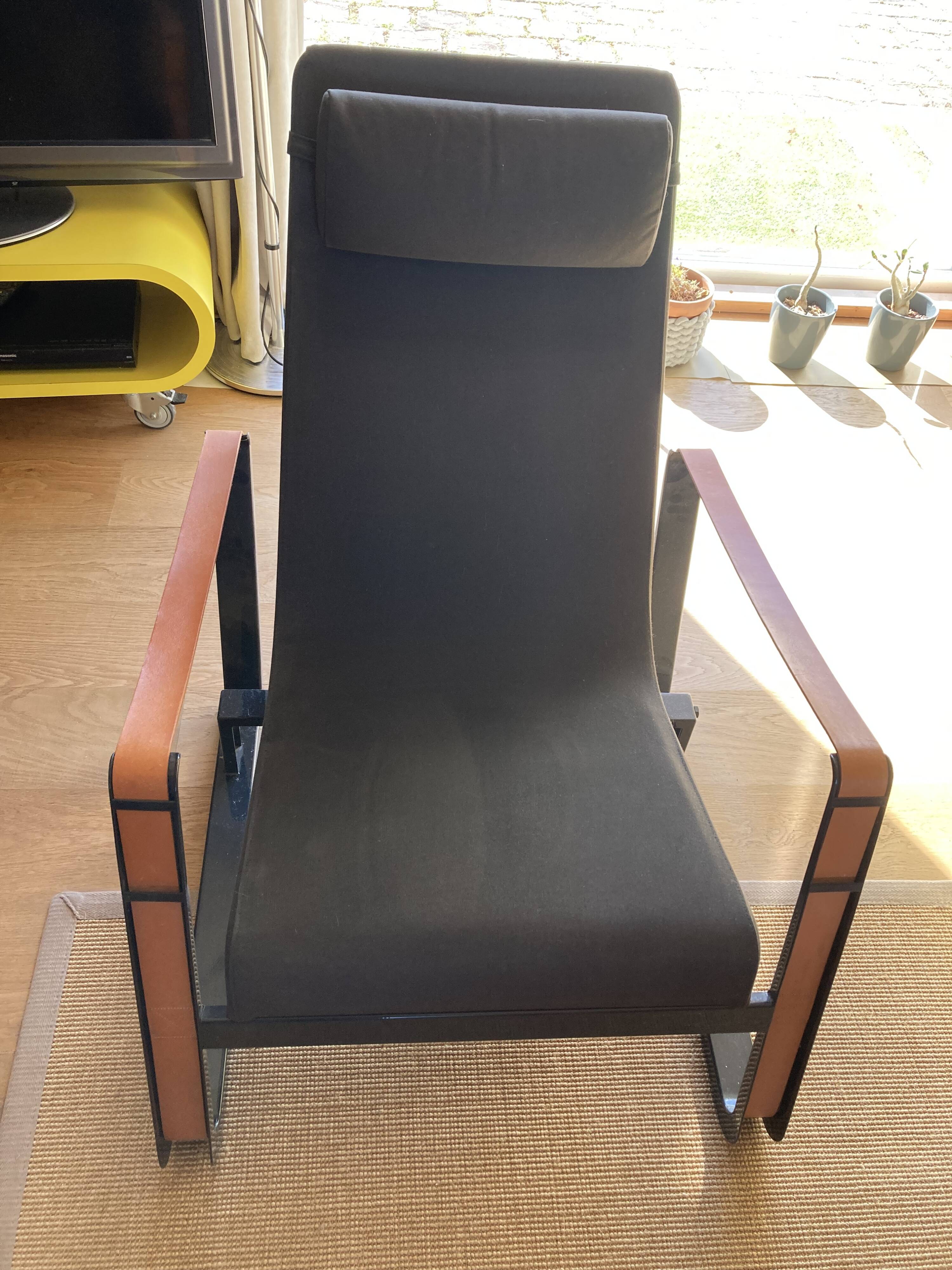 Chair Cité Jean Prouvé