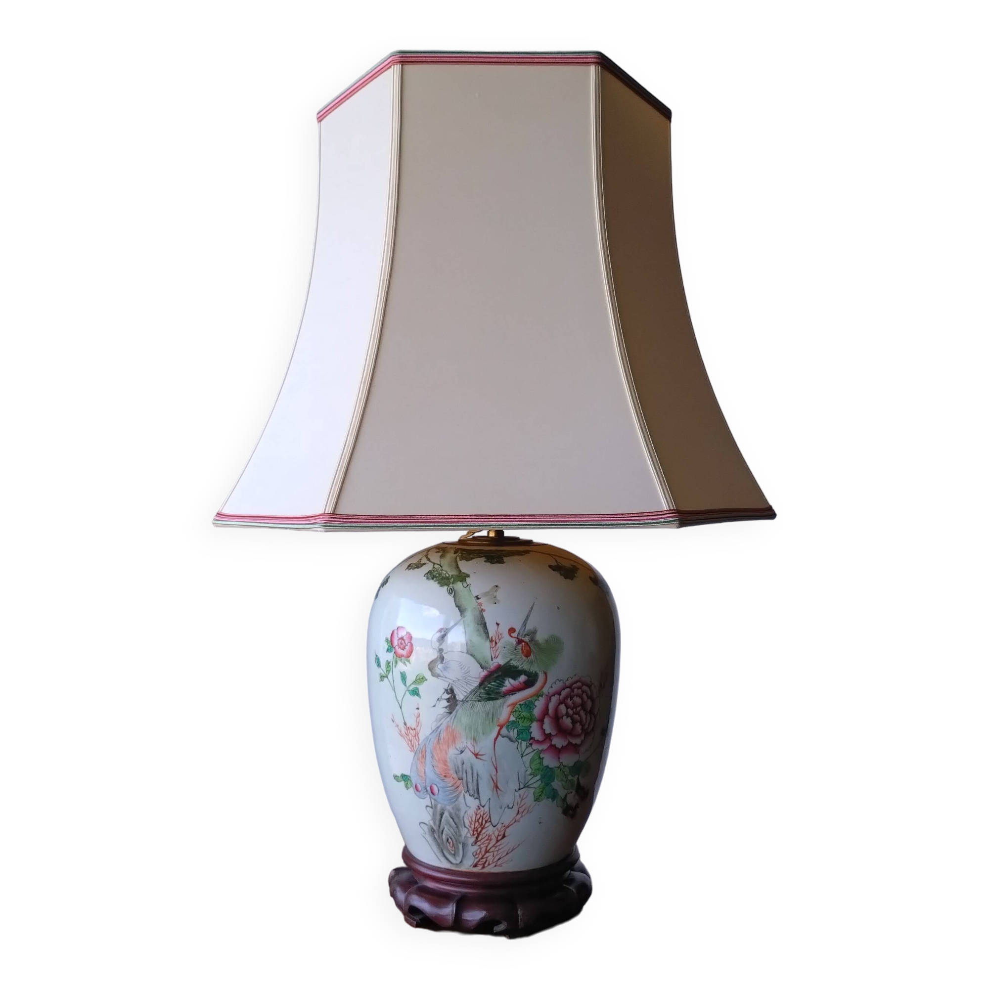 Lampe chinoise en porcelaine début XXème