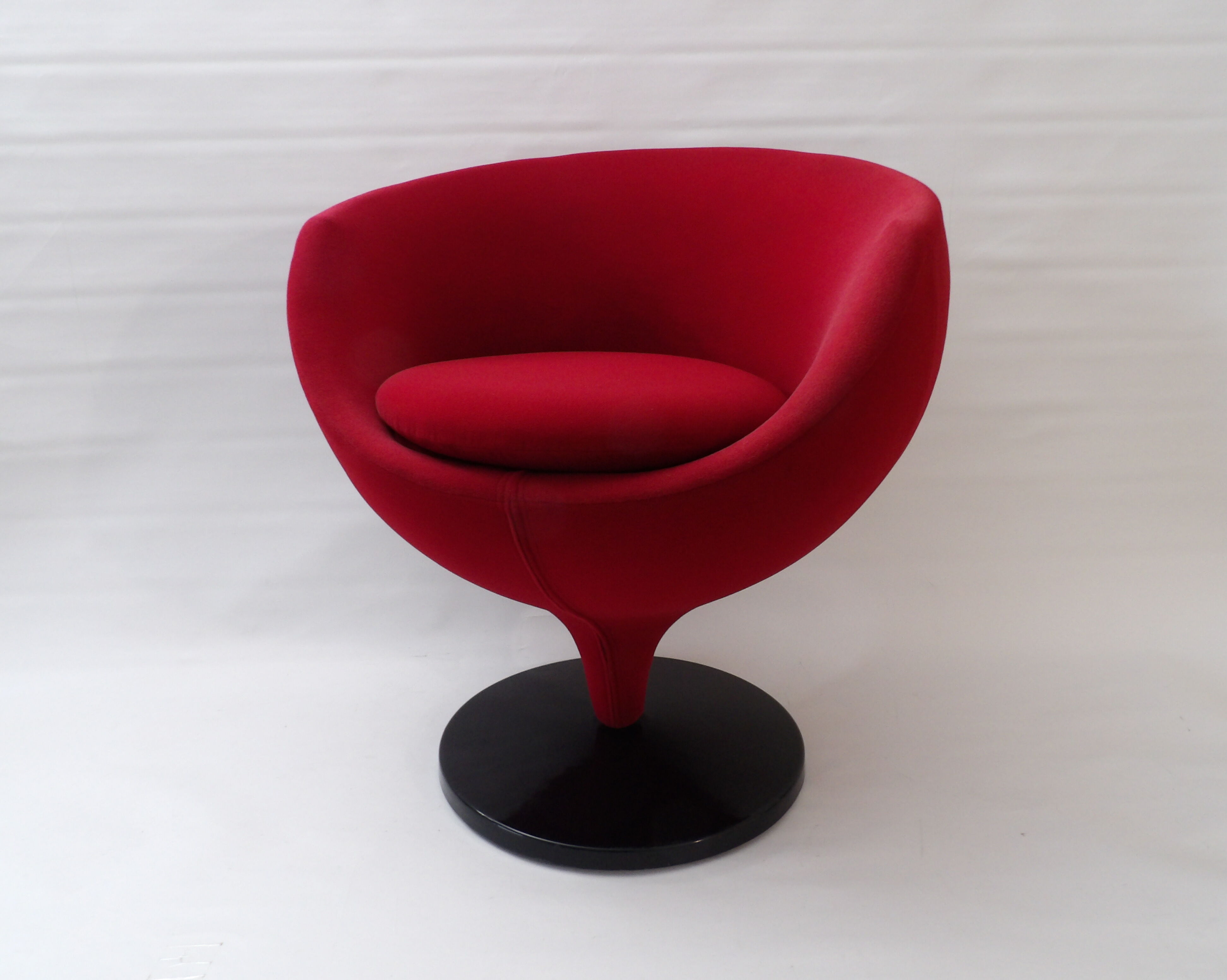 Fauteuil "Luna" de Pierre Guariche pour Meuop