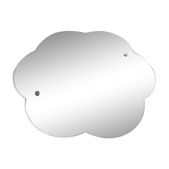 Flower-shaped bevelled mirror