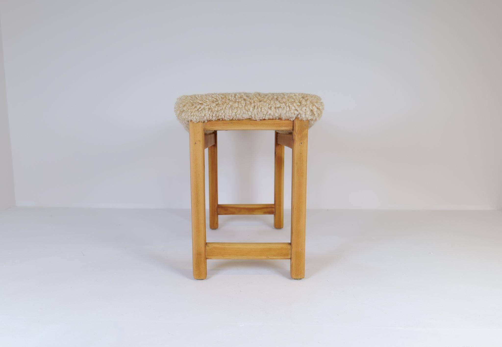 Modern Scandinavian stool in pine and sheepskin, Sweden, 1970s