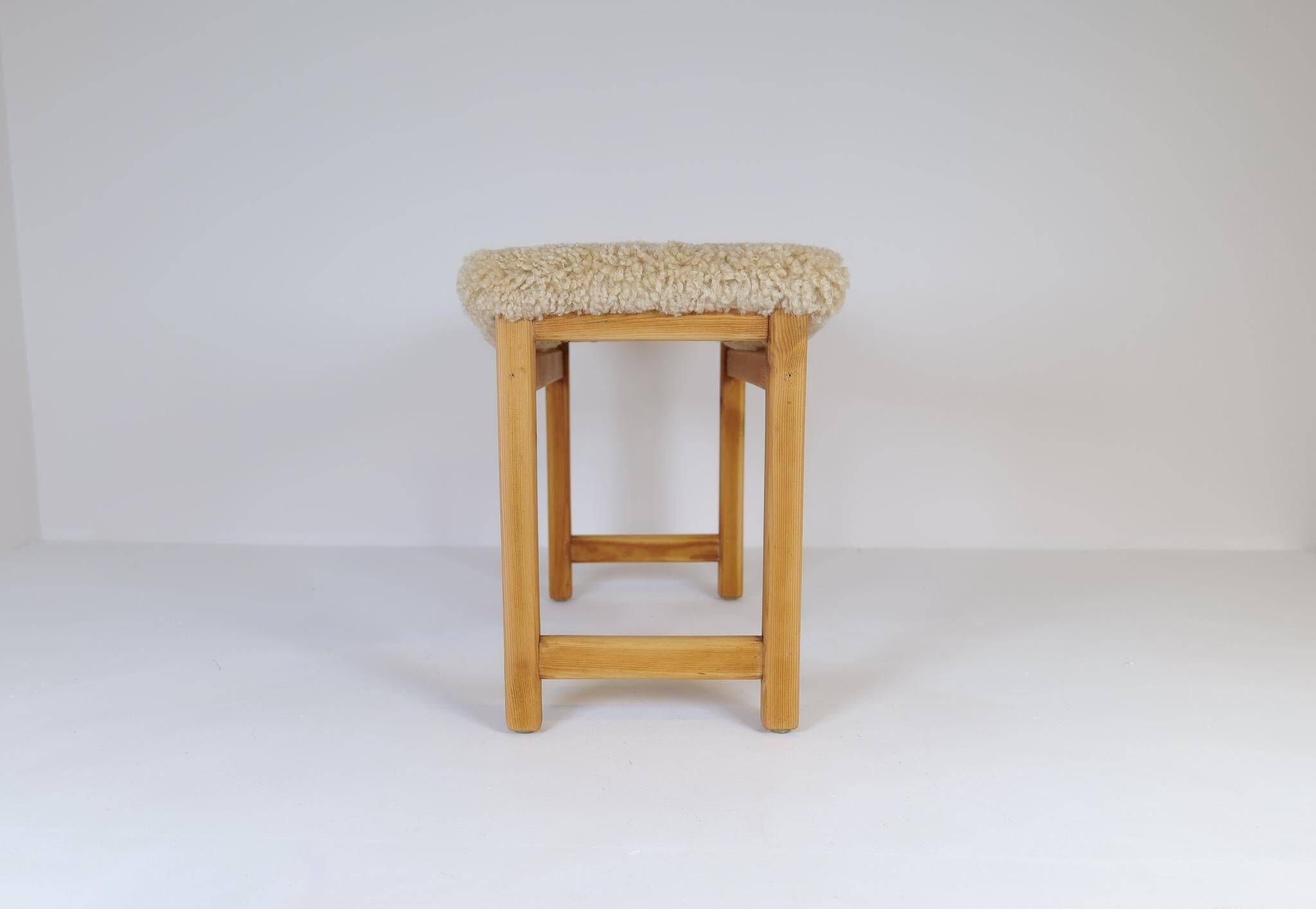 Modern Scandinavian stool in pine and sheepskin, Sweden, 1970s