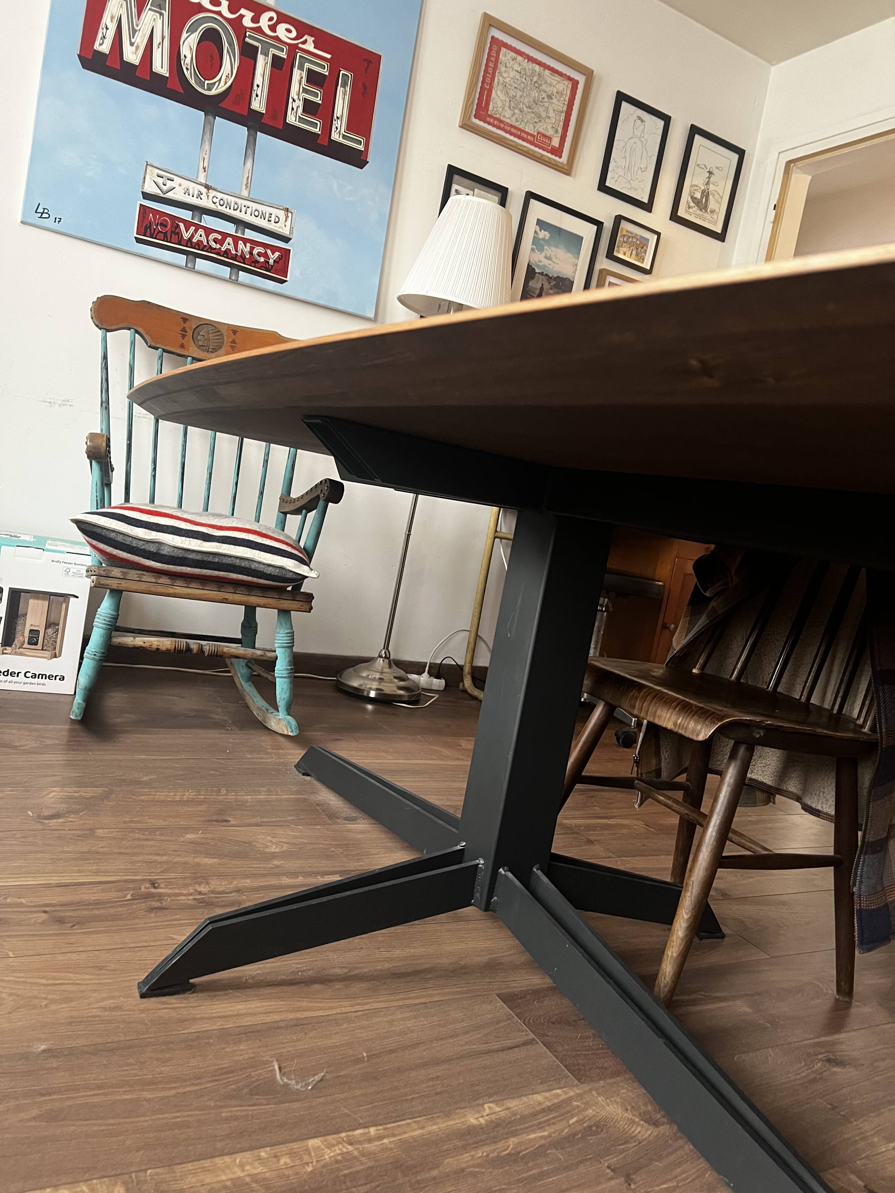 Table Flo Caron PH Collection