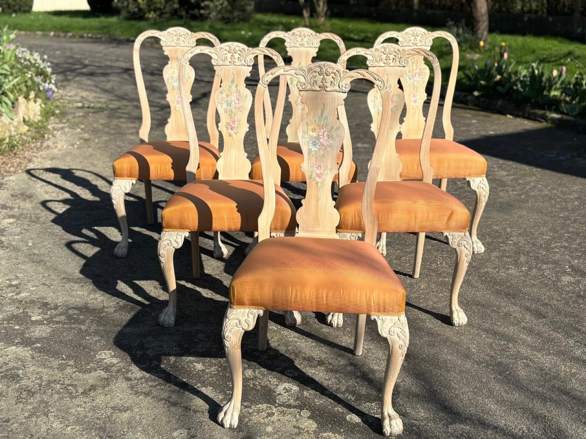 6 baroque chairs the lot