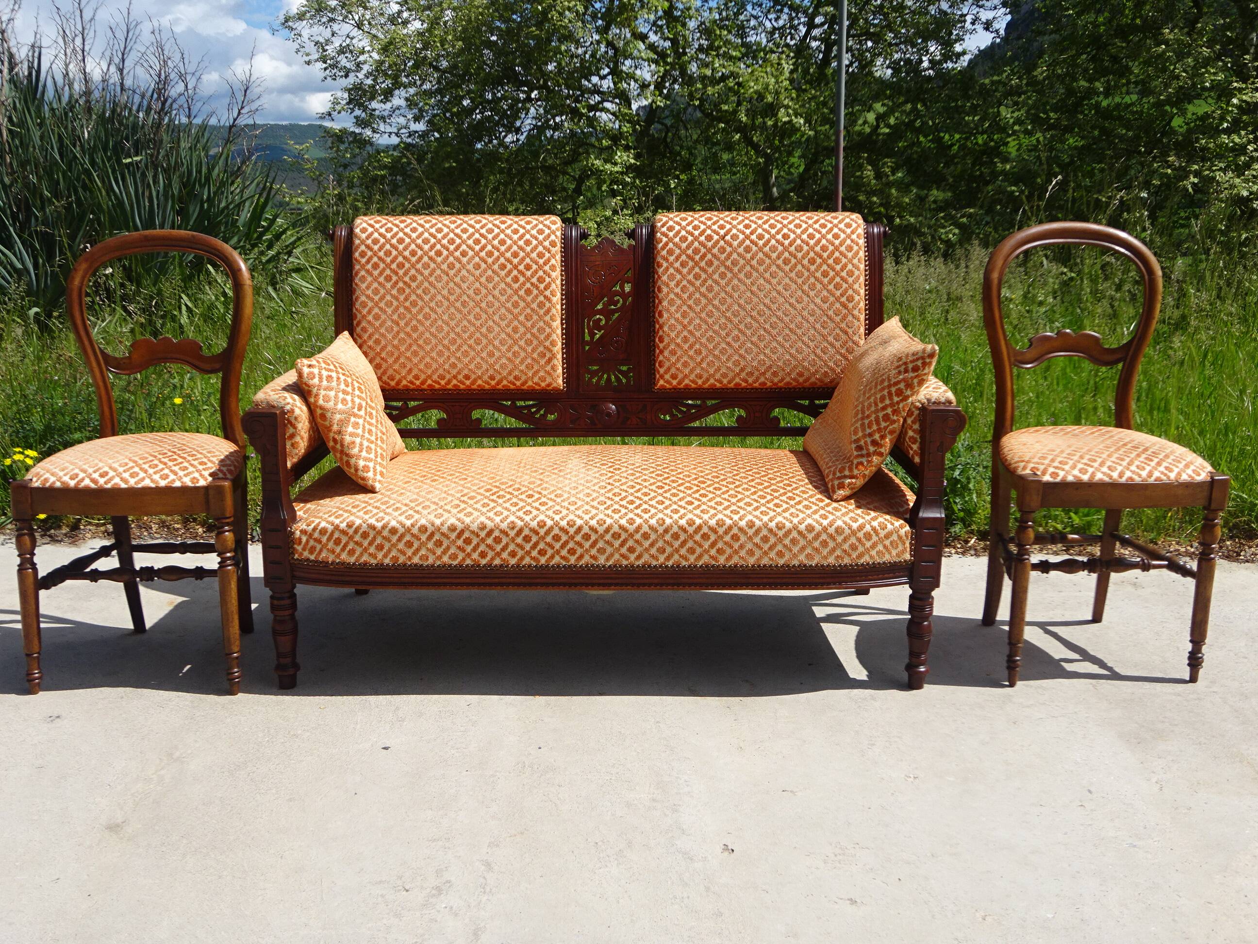 Antique Louis Philippe style chairs in walnut and velvet