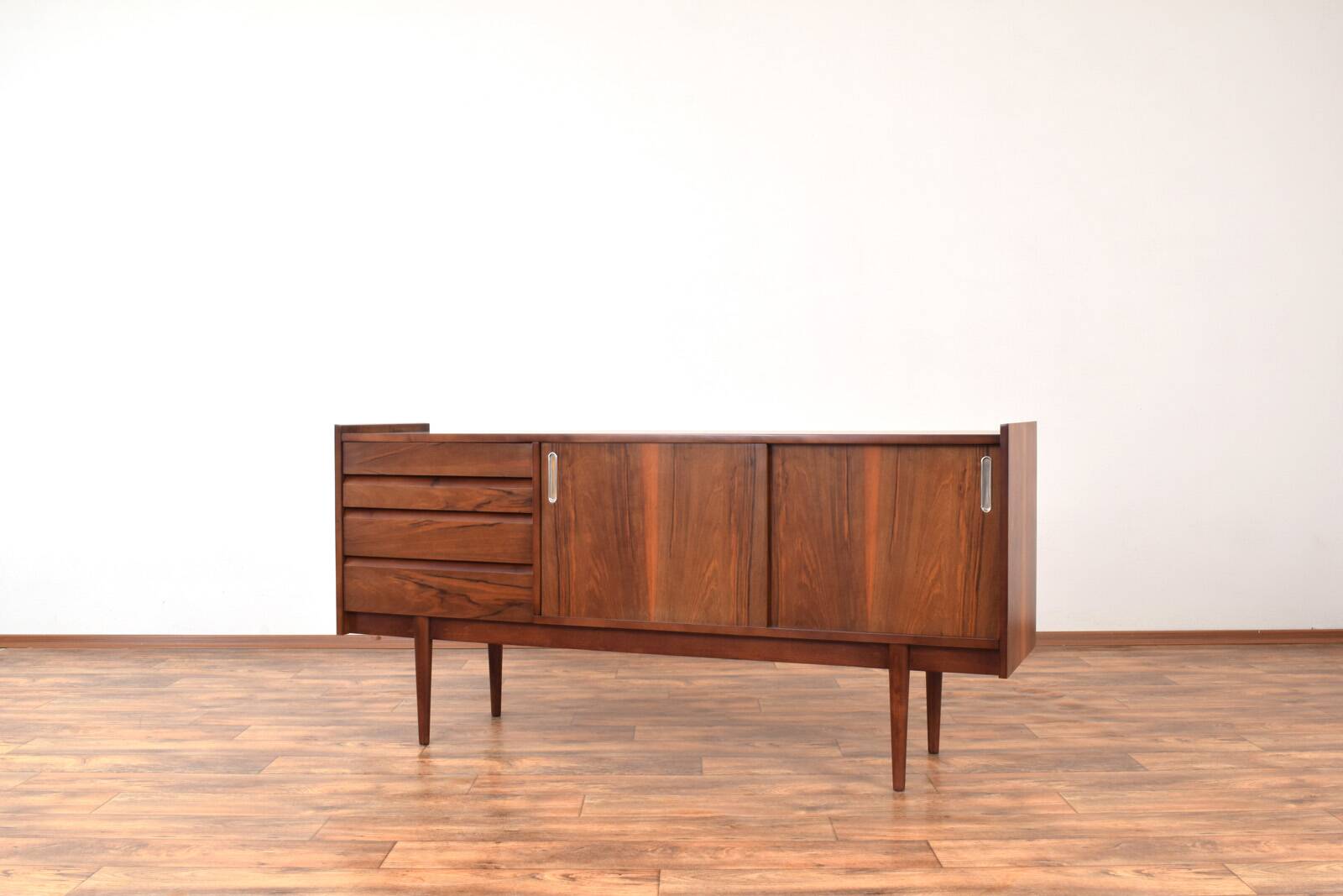 Mid-Century Polish Walnut Sideboard from Bytomskie Fabryki Mebli, 1960s.